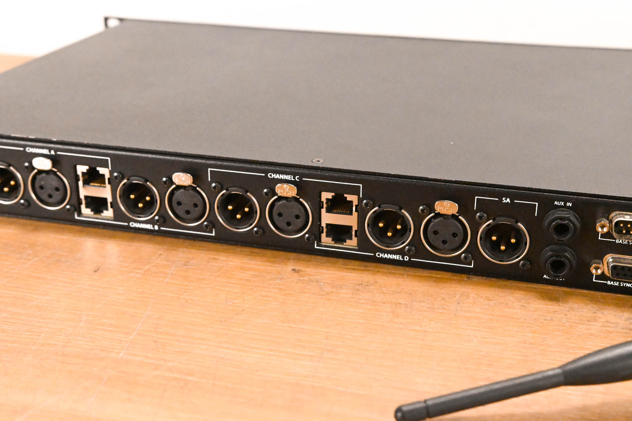 Clear-Com CM-944 Tempest 900 MHz 4-Channel Base Station