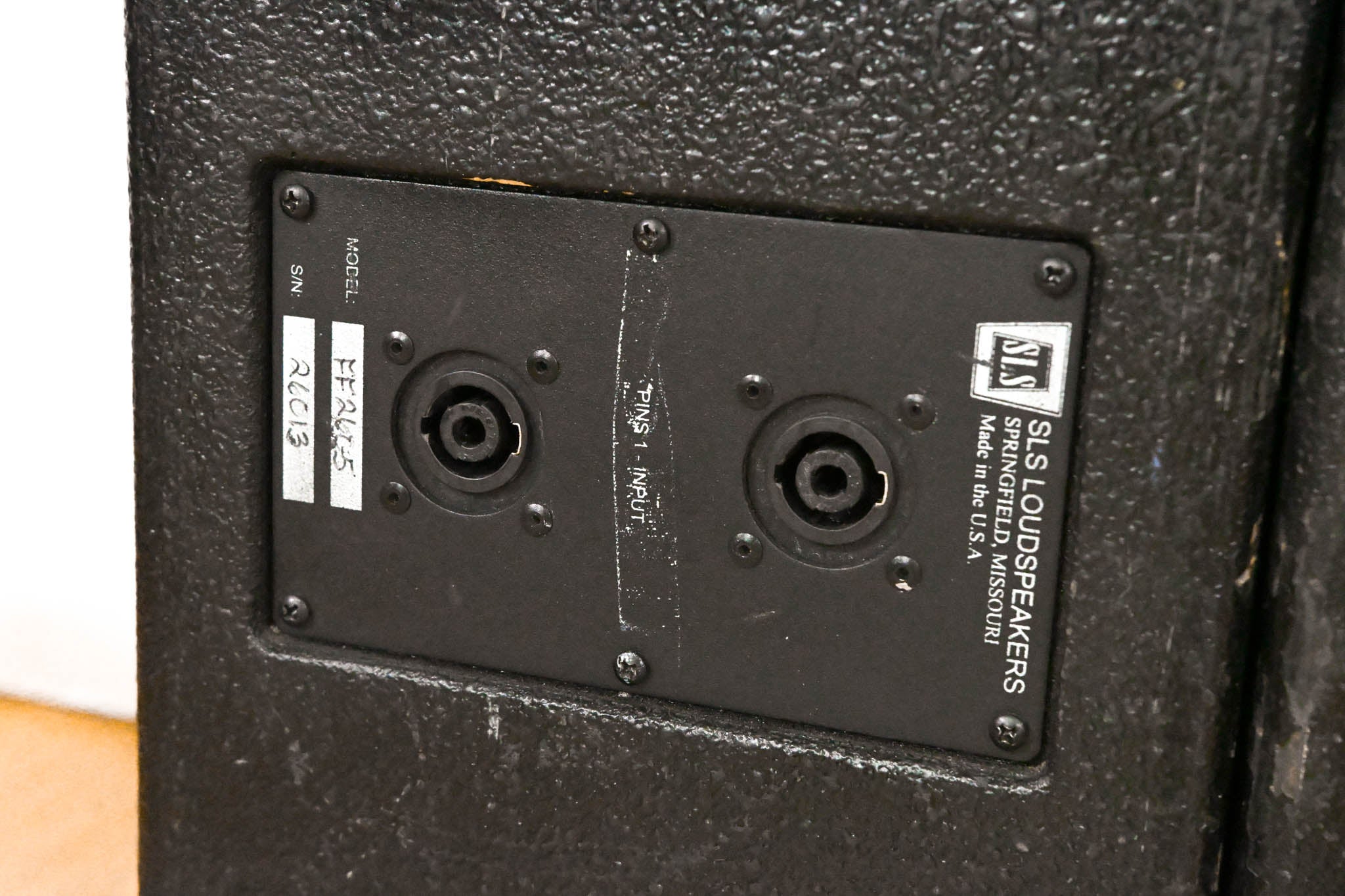 SLS FF2605 Front Fill Loudspeaker (PAIR)