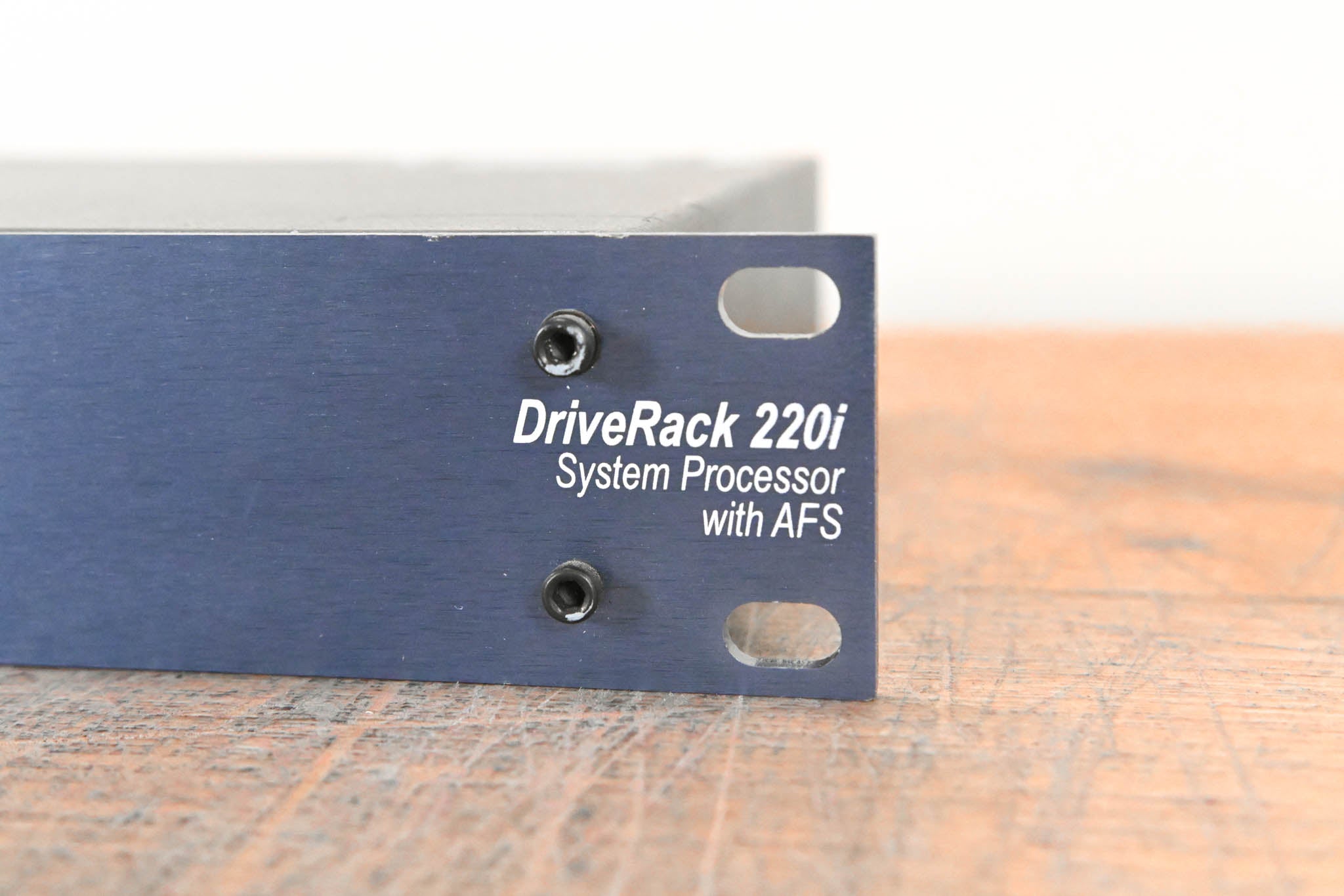 dbx DriveRack 220i System Processor w/ AFS Advanced Feedback Suppression