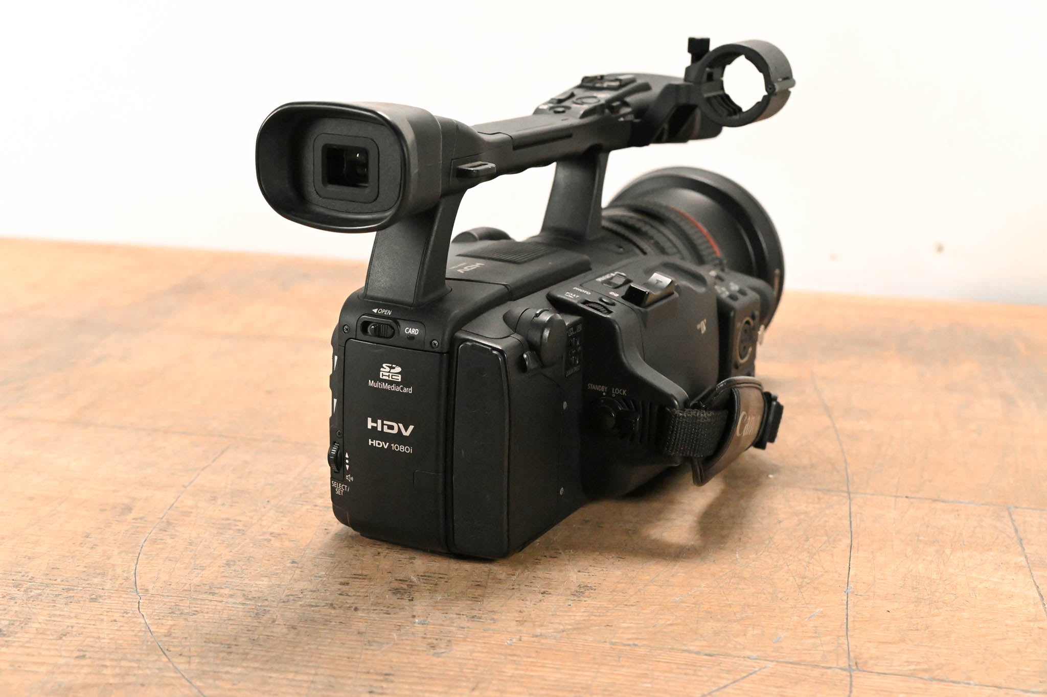 Canon XH-A1 3CCD 1080i HDV Camcorder