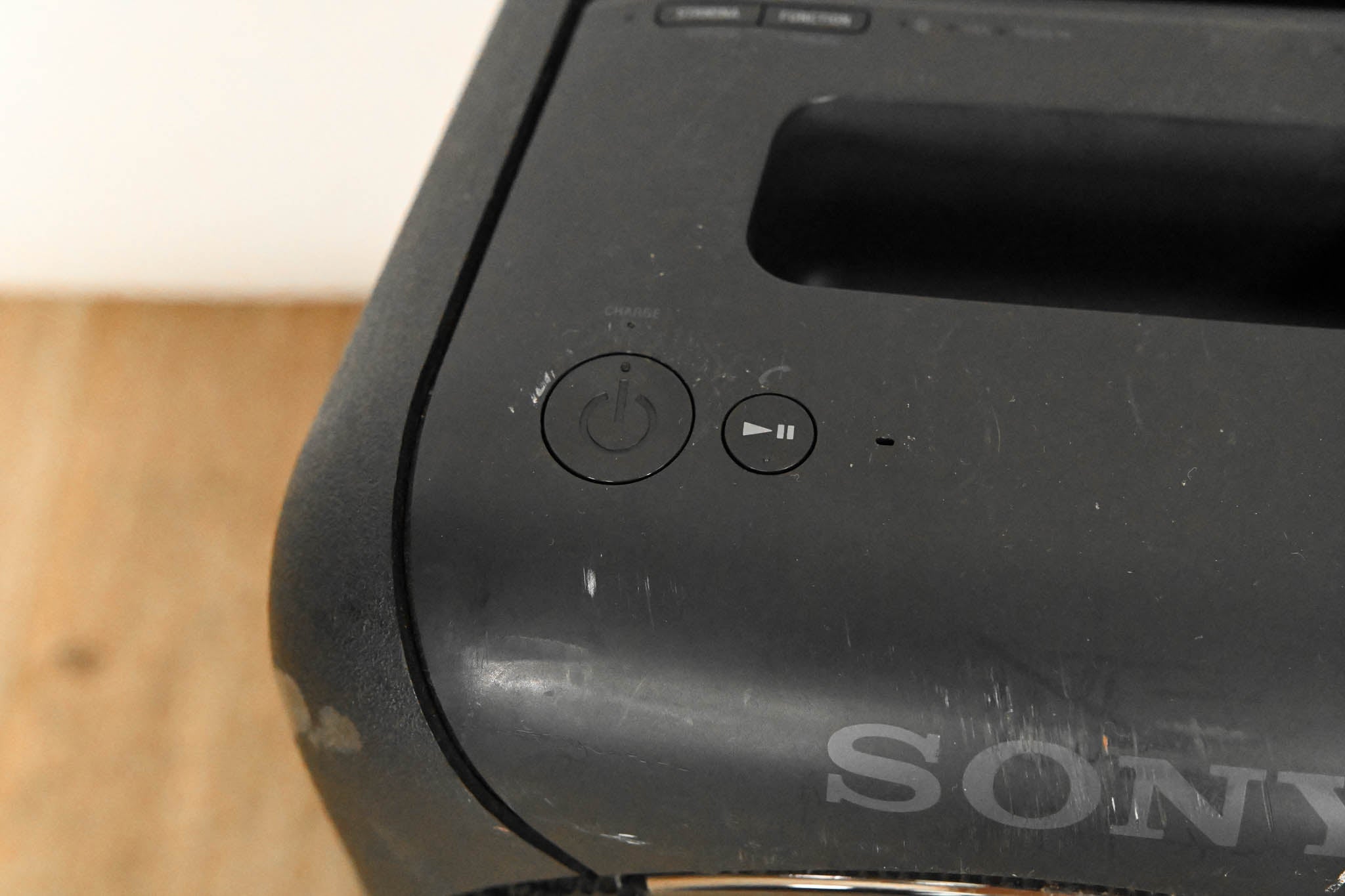 Sony GTX-XB60 High Power Audio System with Built-in Battery