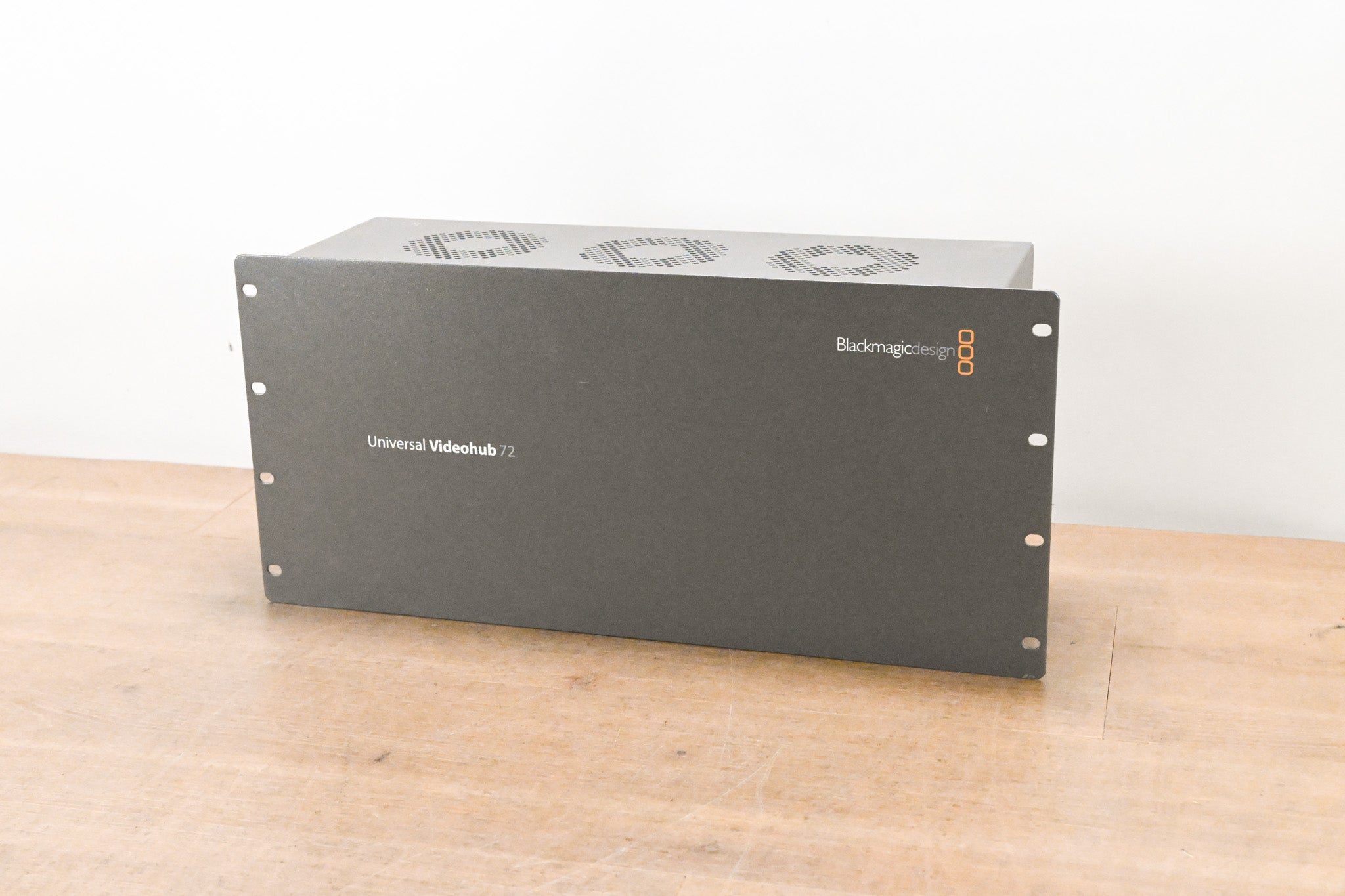 Blackmagic Design Universal Videohub 72 Rack Frame with 18 Cards
