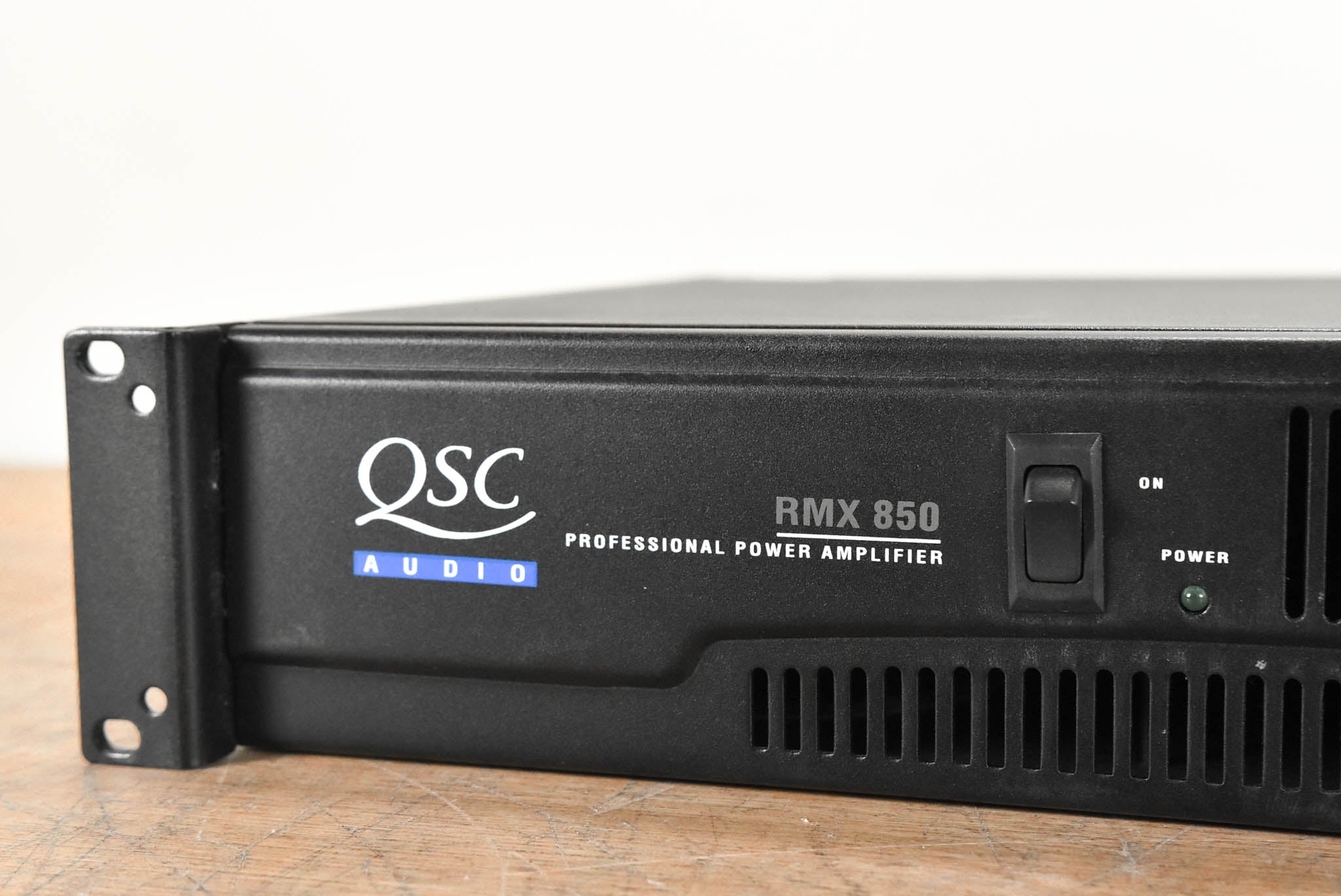 QSC RMX850 2-Channel Power Amplifier