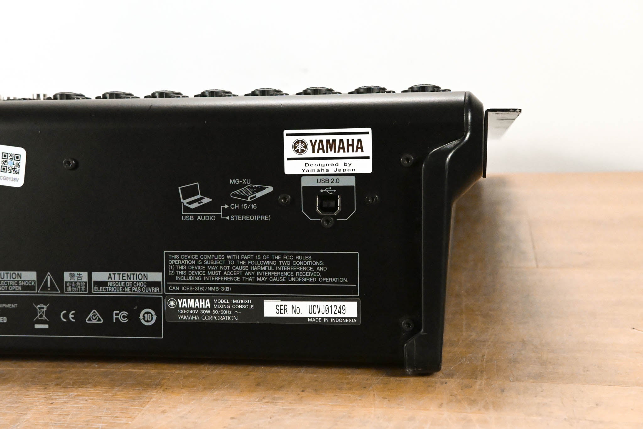 Yamaha MG16XU 16-Channel Mixer with USB and Effects