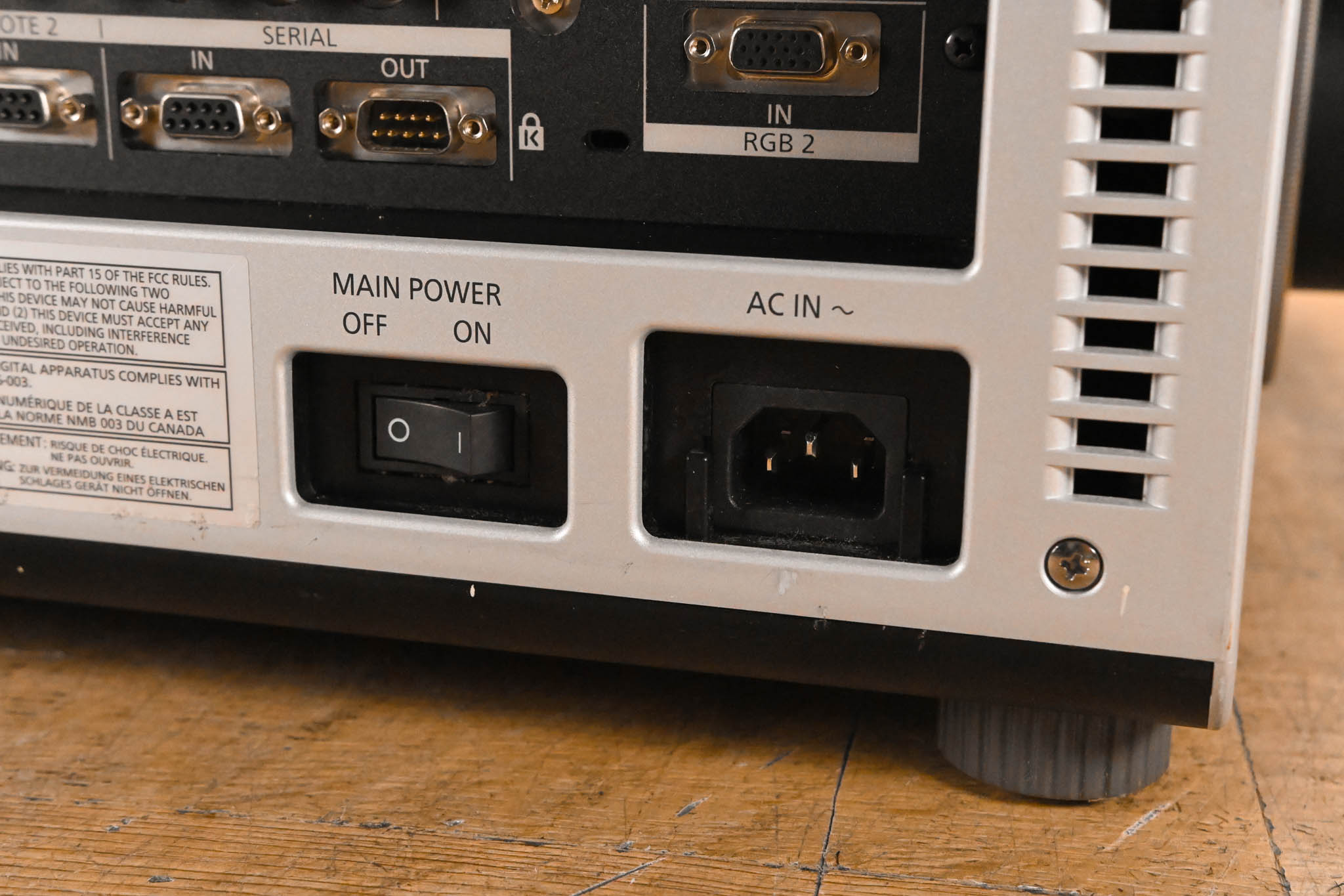 Panasonic PT-DZ770ULS Professional WUXGA DLP Projector w/ Lens