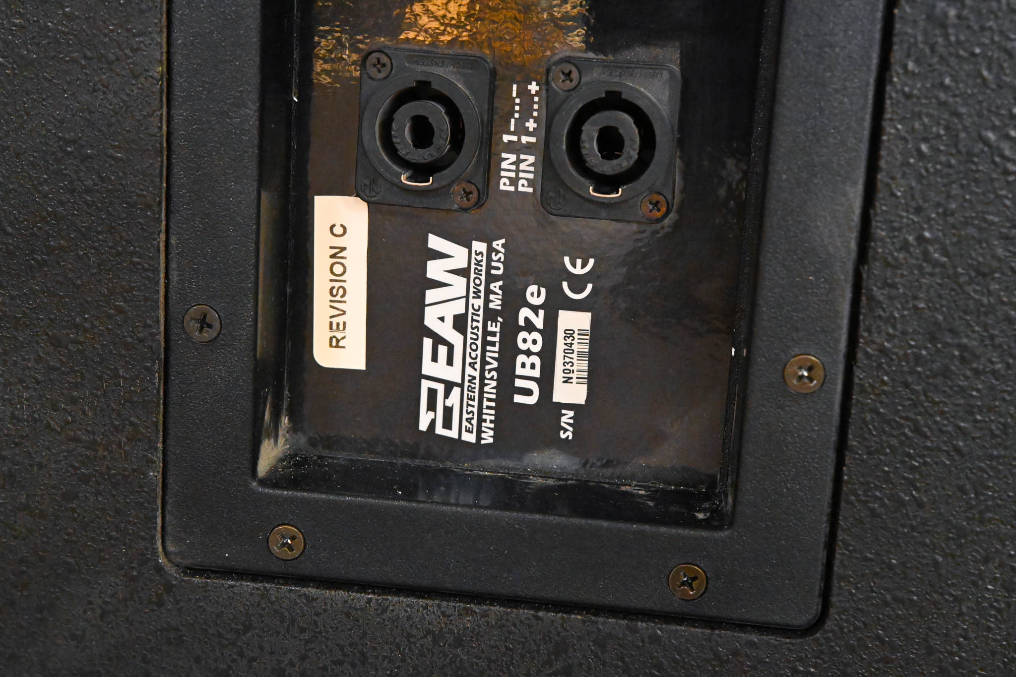 EAW UB82e 2-Way Passive Full Range Loudspeaker (PAIR)