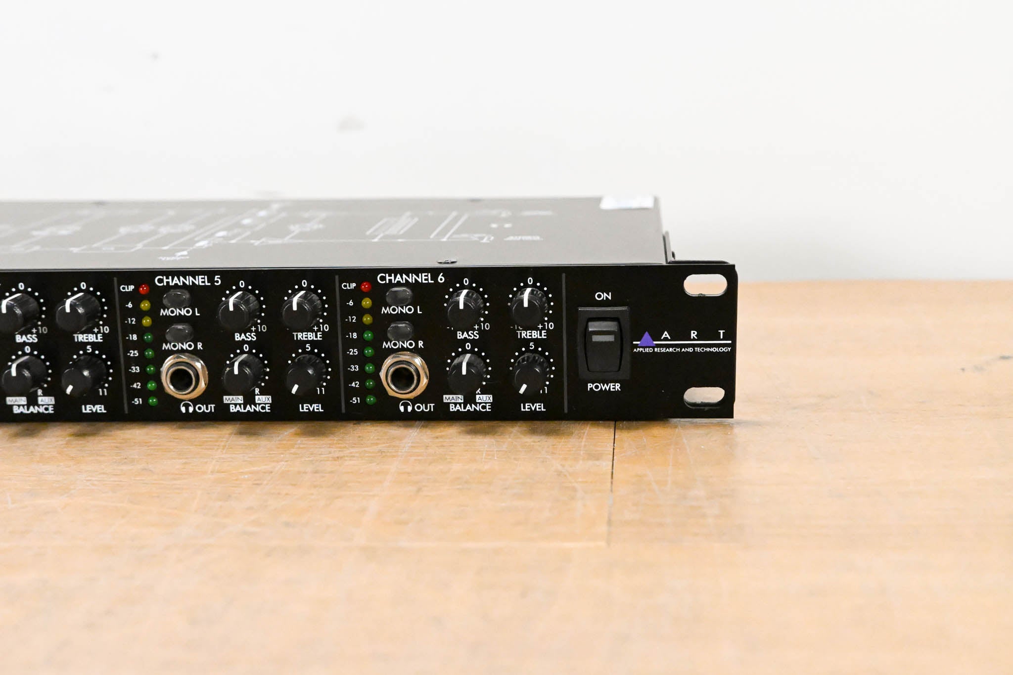ART HeadAmp6Pro 6-Channel Headphone Amplifier