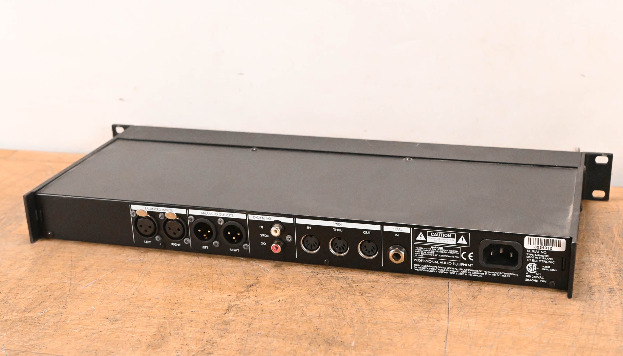 TC Electronic M-ONE XL Dual-Engine Effects Processor