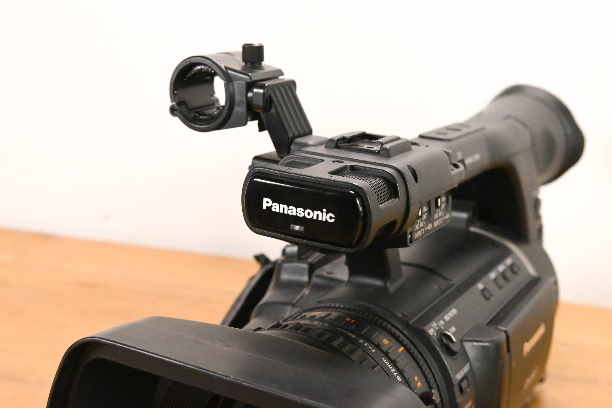 Panasonic AG-HPX255P P2 HD Handheld Camcorder