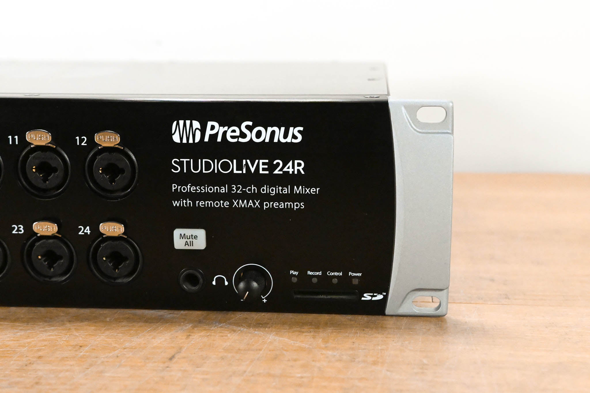 PreSonus StudioLive 24R 24-Channel Rackmount Digital Mixer