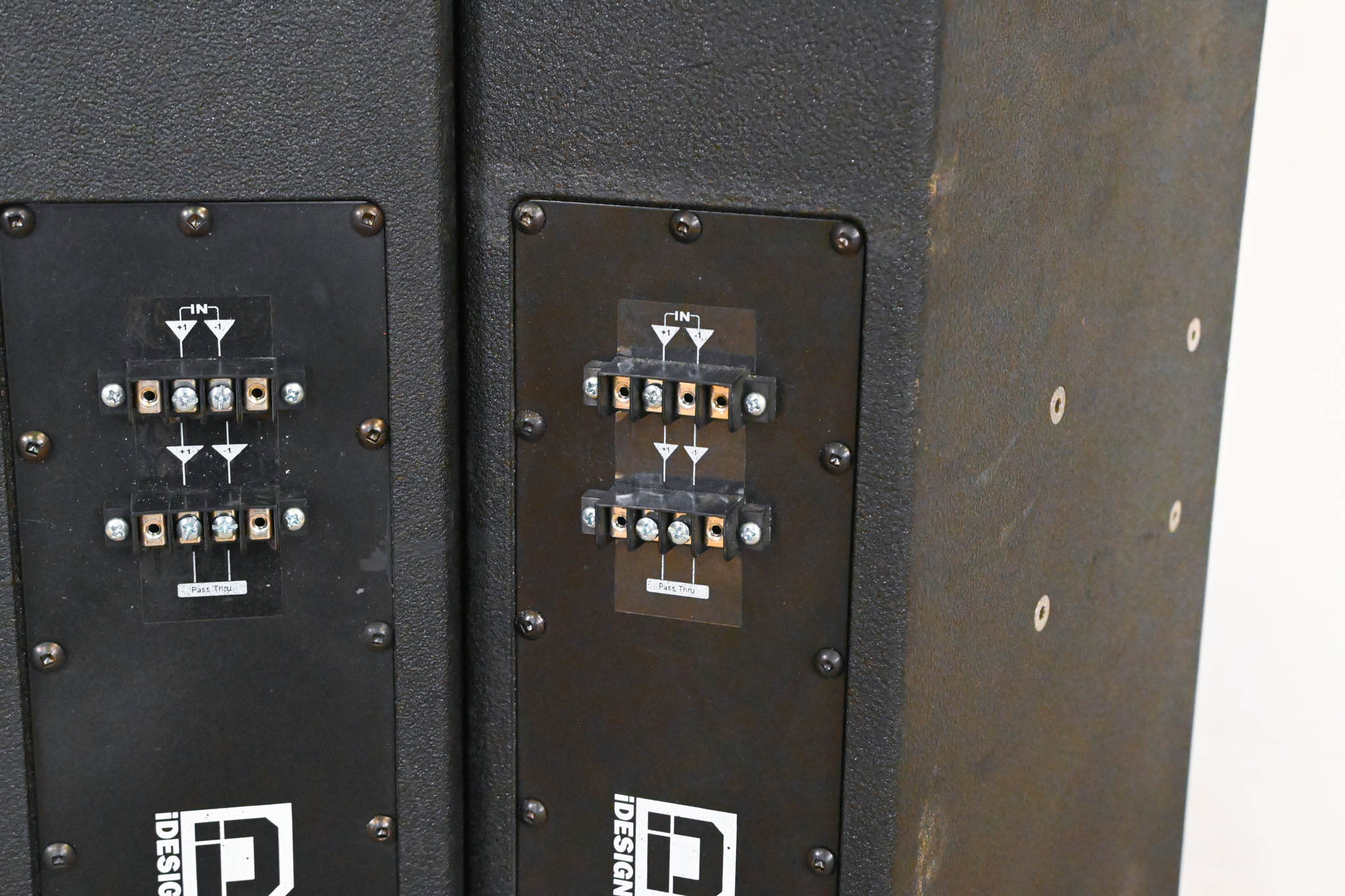 McCauley ID2.208-26 Passive Installation Loudspeaker (PAIR)