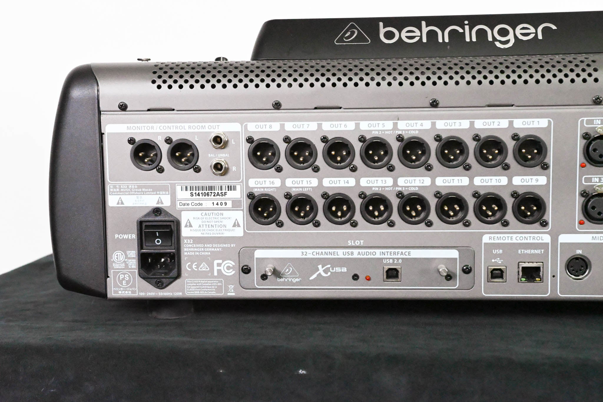 Behringer X32 40-Channel Digital Mixing Console