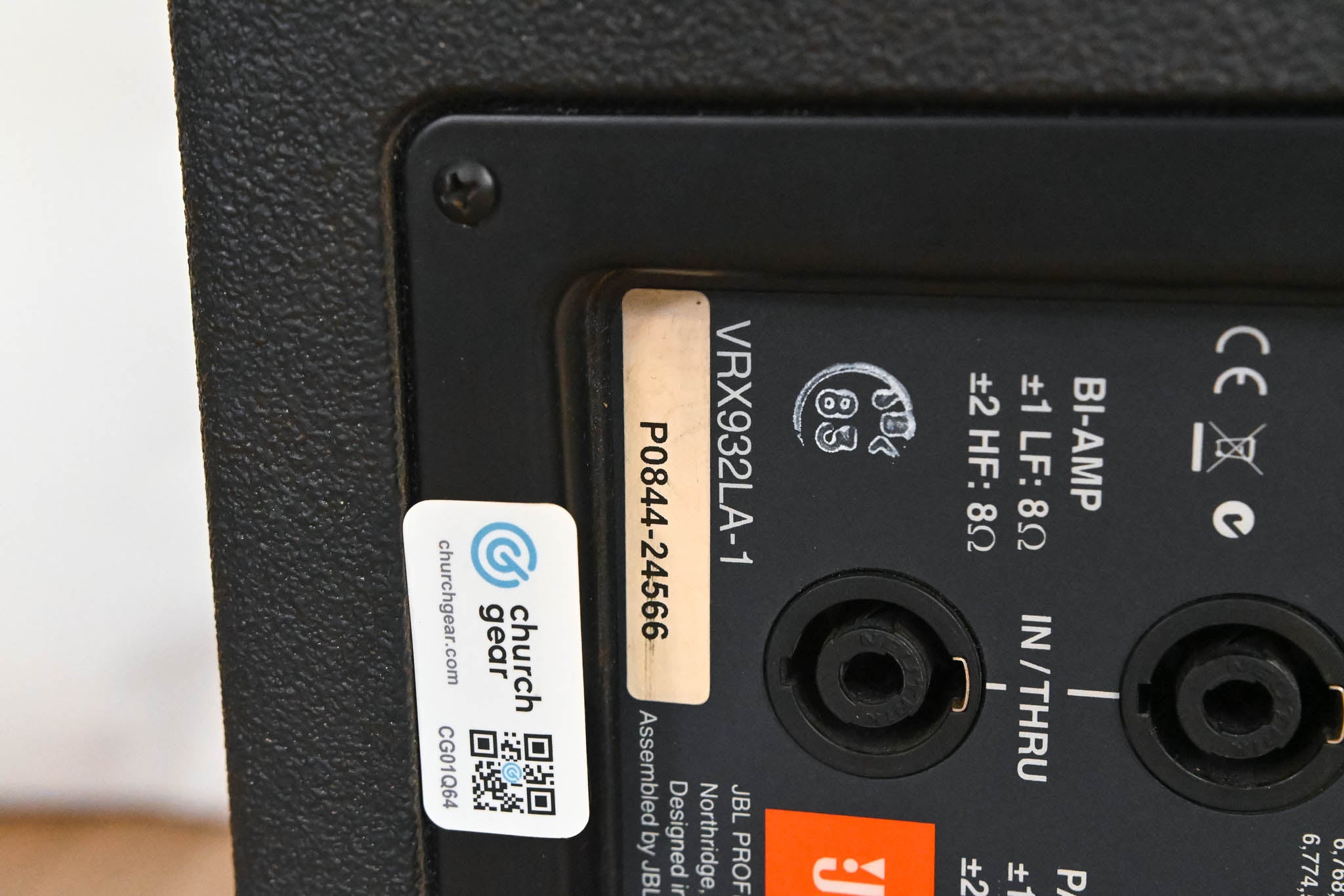 JBL VRX932LA-1 12" Two-Way Line Array Loudspeaker System