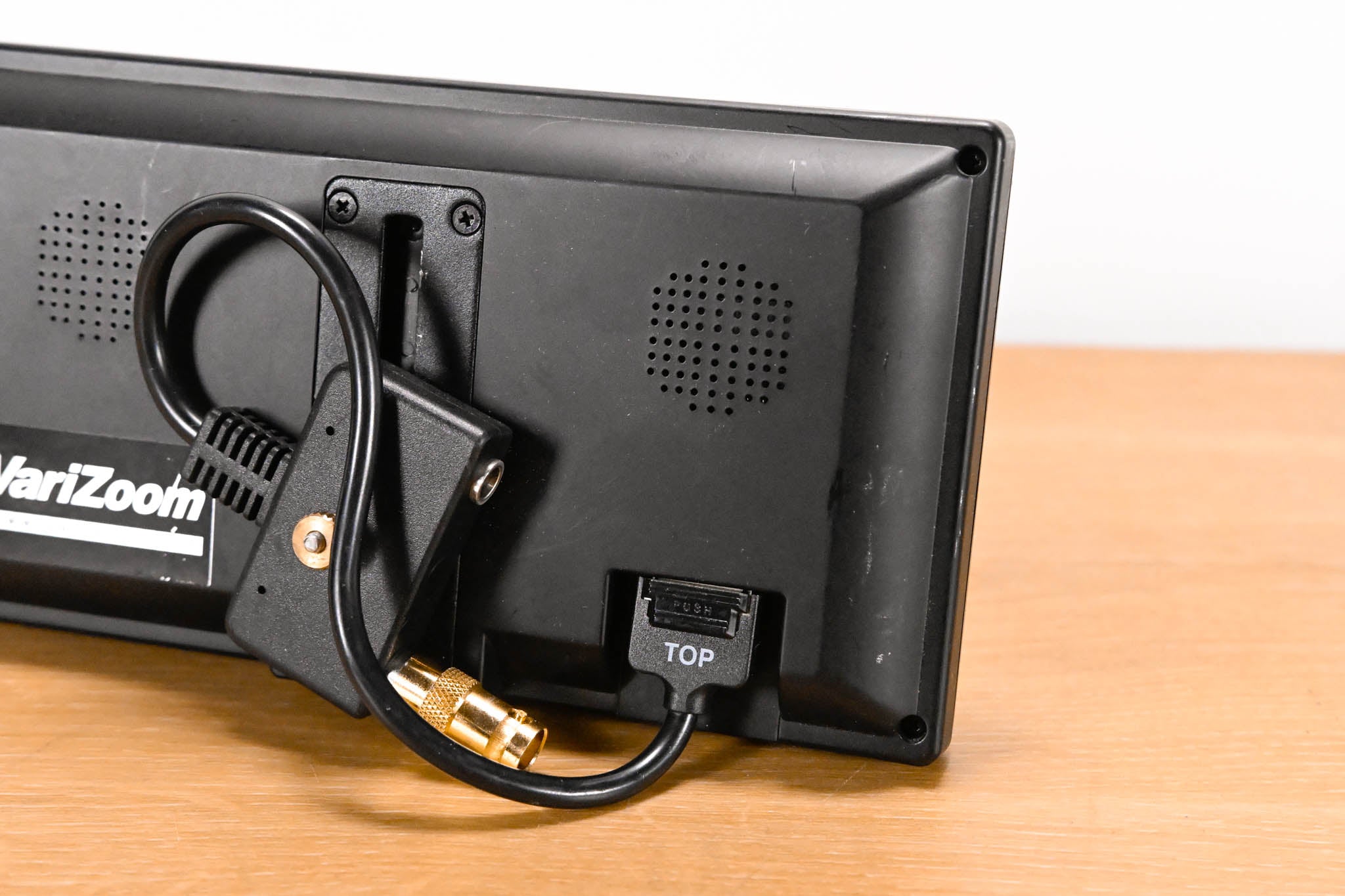 VariZoom VZ-TFT7 7″ LCD Monitor (NO POWER SUPPLY)