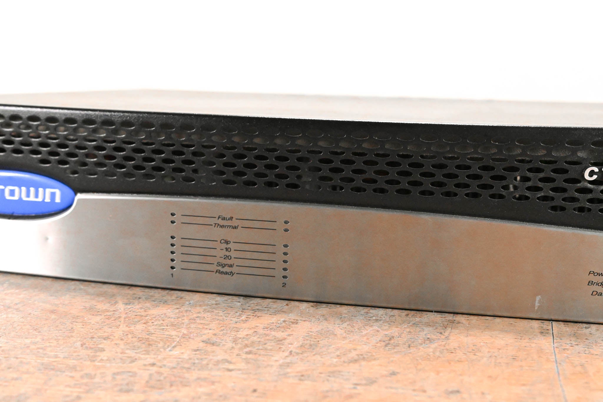 Crown CTs 600 Two-Channel 300W Power Amplifier