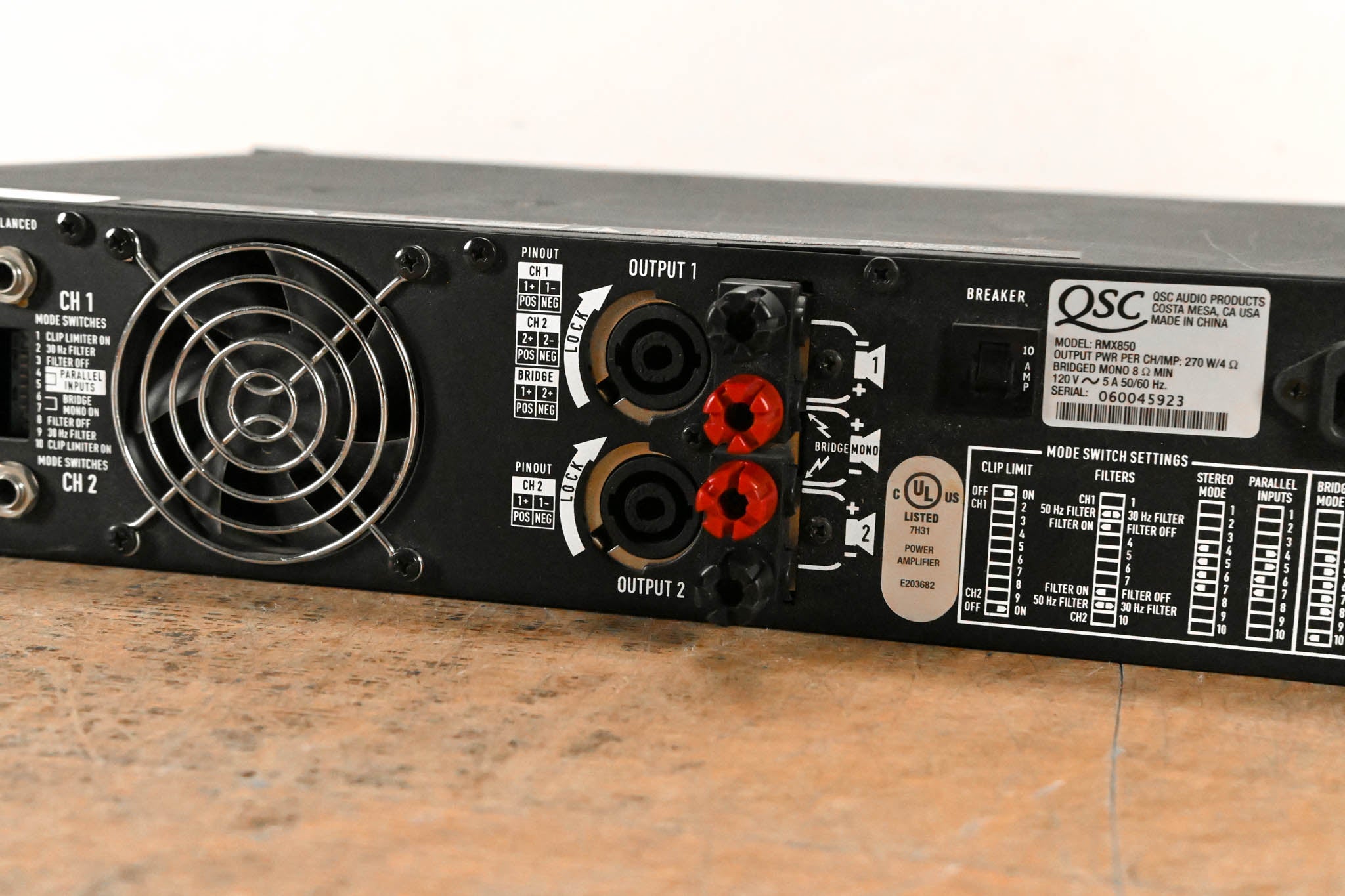 QSC RMX850 2-Channel Power Amplifier