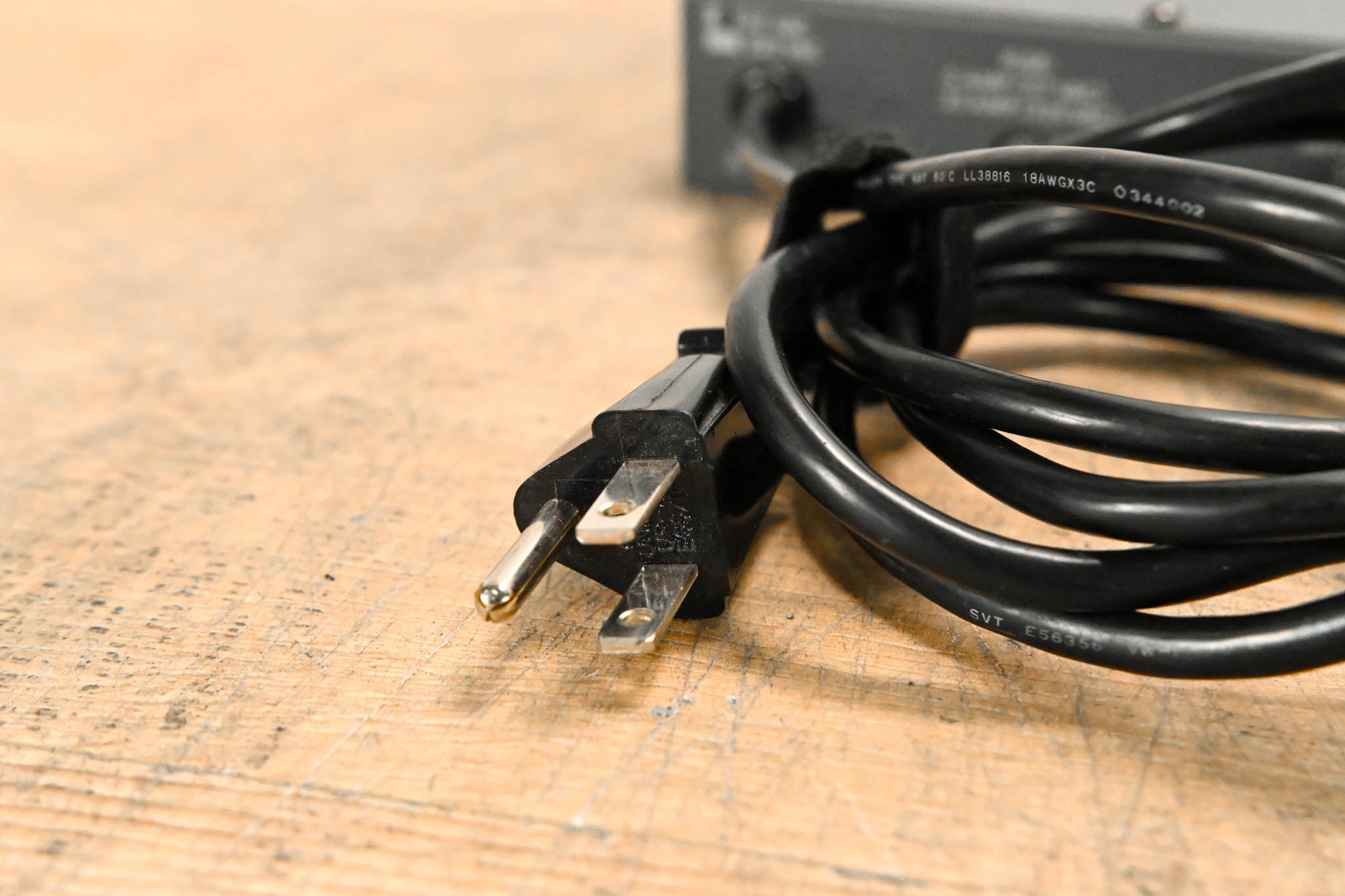 Symetrix 501 Peak-RMS Compressor/Limiter