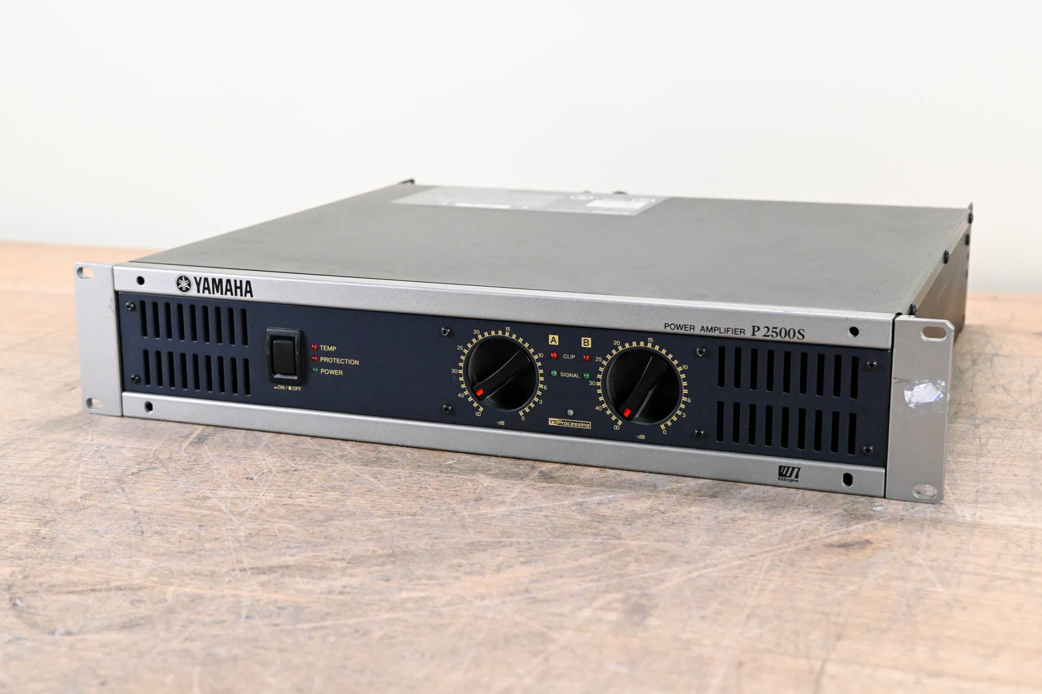 Yamaha P2500S 2-Channel Power Amplifier