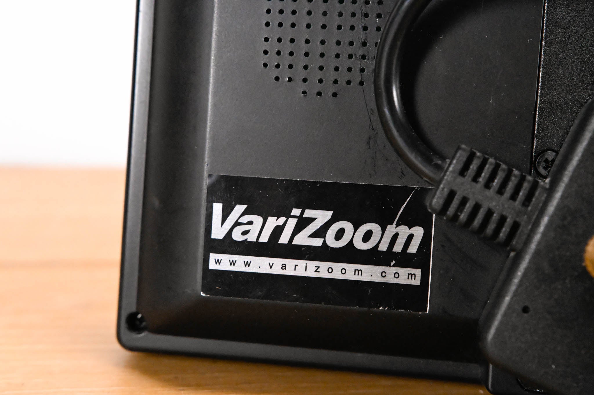 VariZoom VZ-TFT7 7″ LCD Monitor (NO POWER SUPPLY)