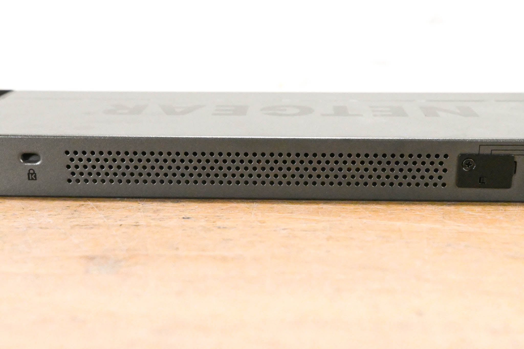 NETGEAR GS116PP 16-Port Gigabit PoE+ Compliant Unmanaged Switch