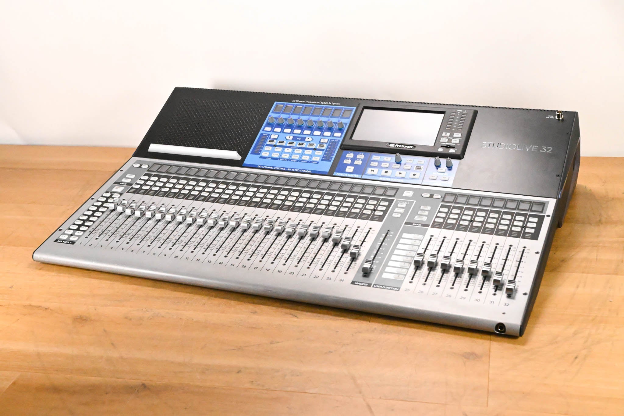 PreSonus StudioLive 32 32-Channel Digital Mixer with USB