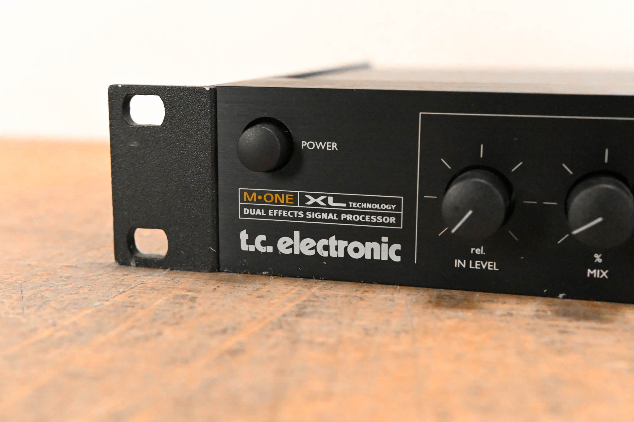 TC Electronic M-ONE XL Dual-Engine Effects Processor