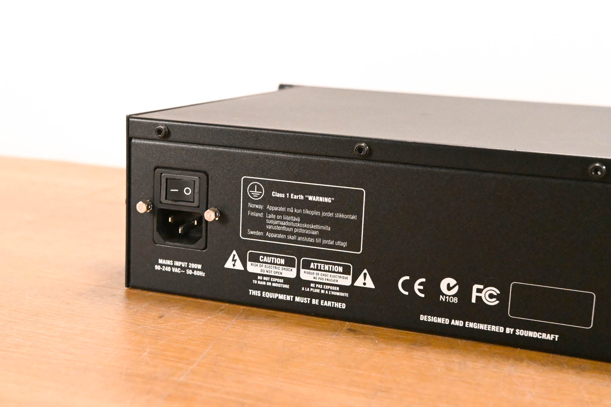 Soundcraft Mini Stagebox 16 Cat 5 16-CH Digital Stagebox with MADI Card