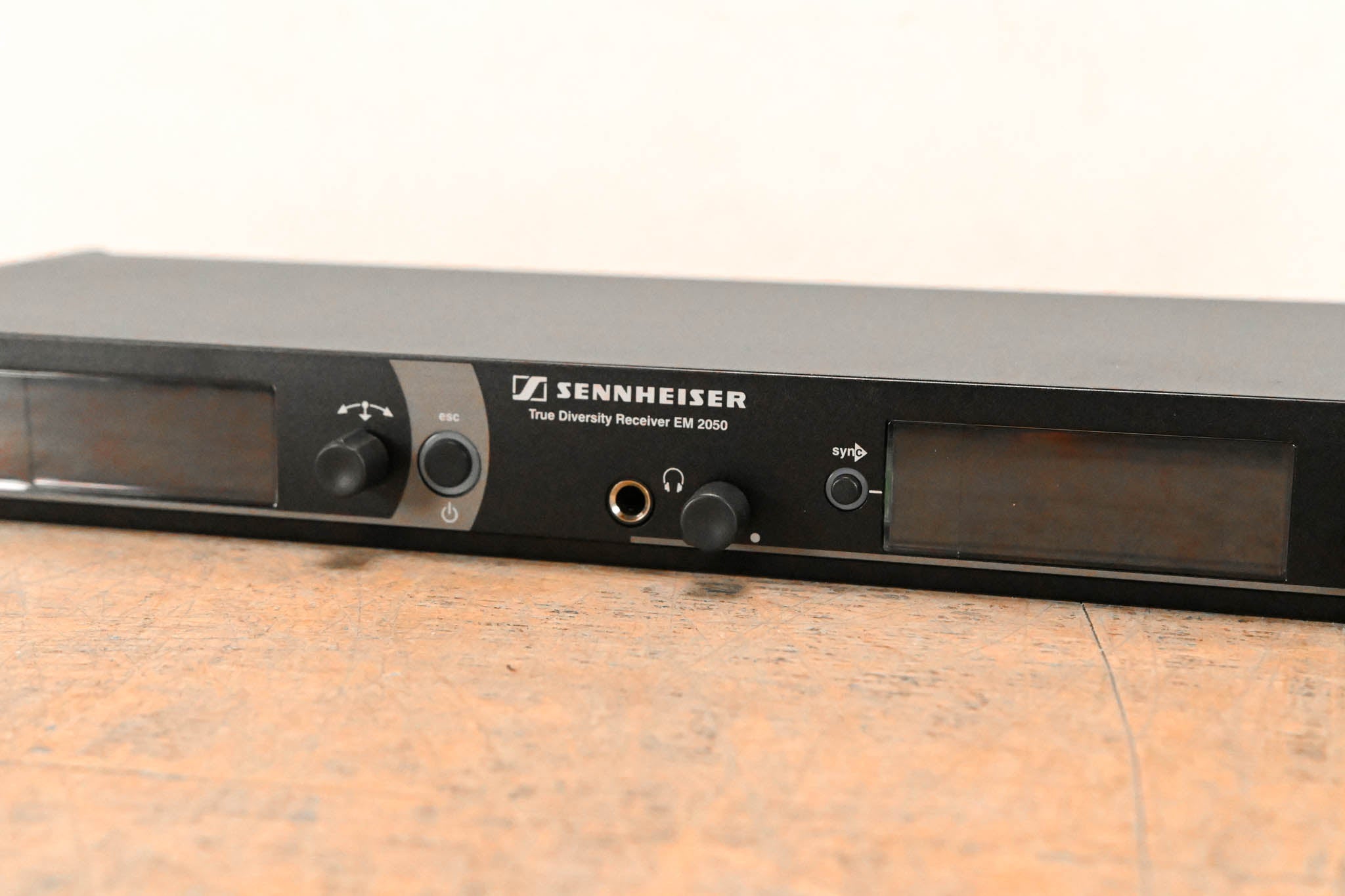 Sennheiser EM 2050 Dual-Channel Wireless Receiver Aw Range: 516-558 MHz