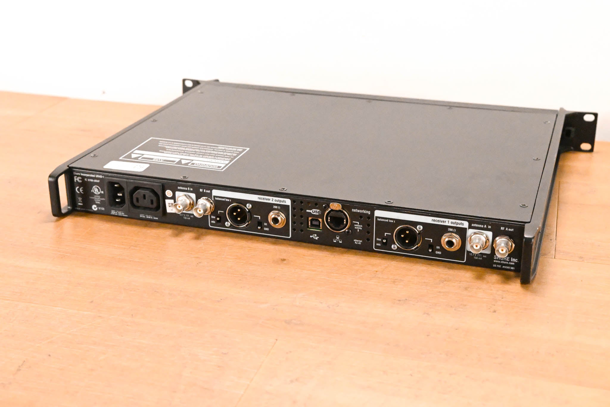 Shure UR4D+ Wireless Receiver w/UR1 Bodypack & UR2/BETA58A Mic - H4 Band