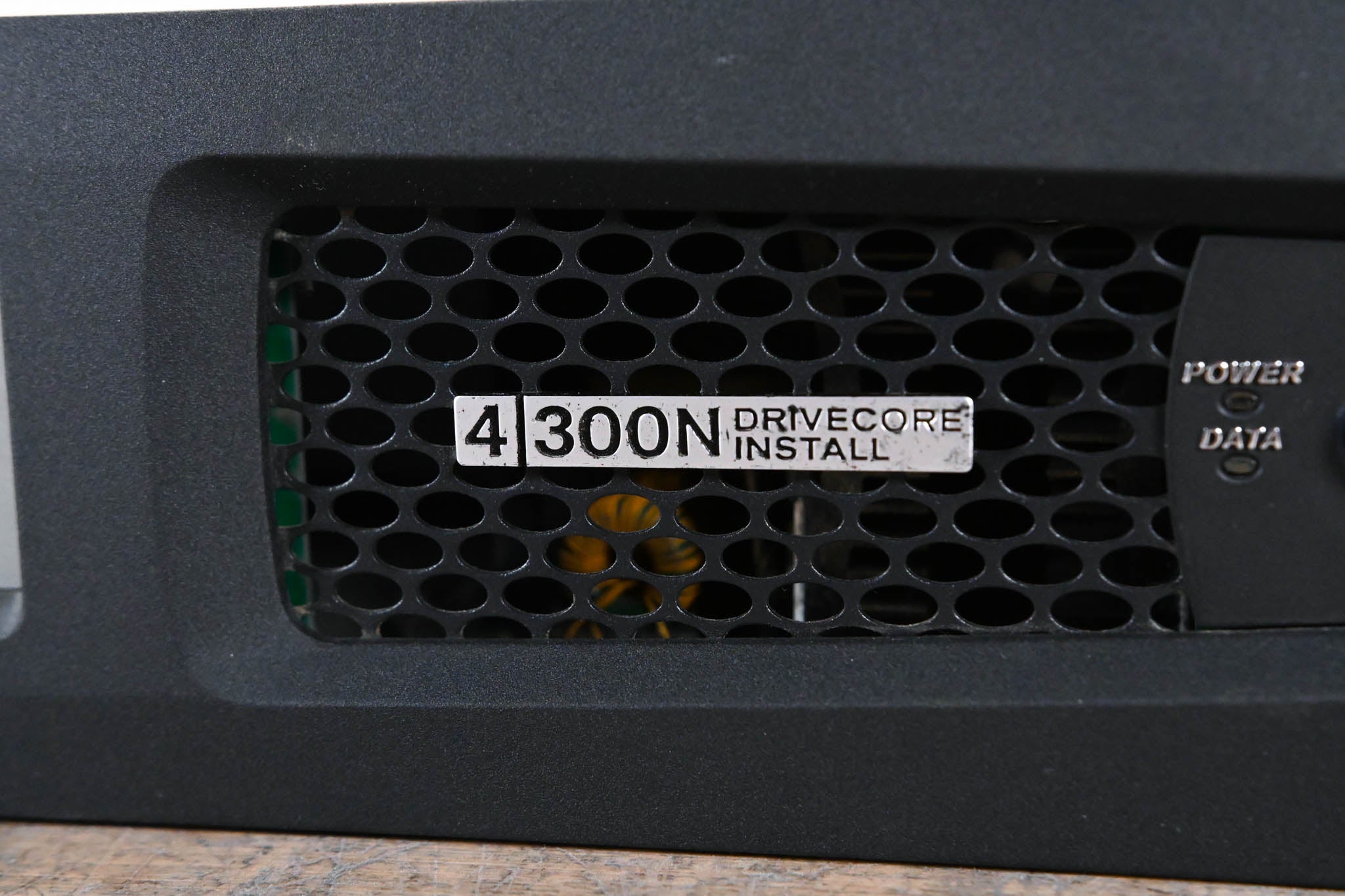 Crown DCi 4|300N DriveCore Install 4-Channel Power Amplifier