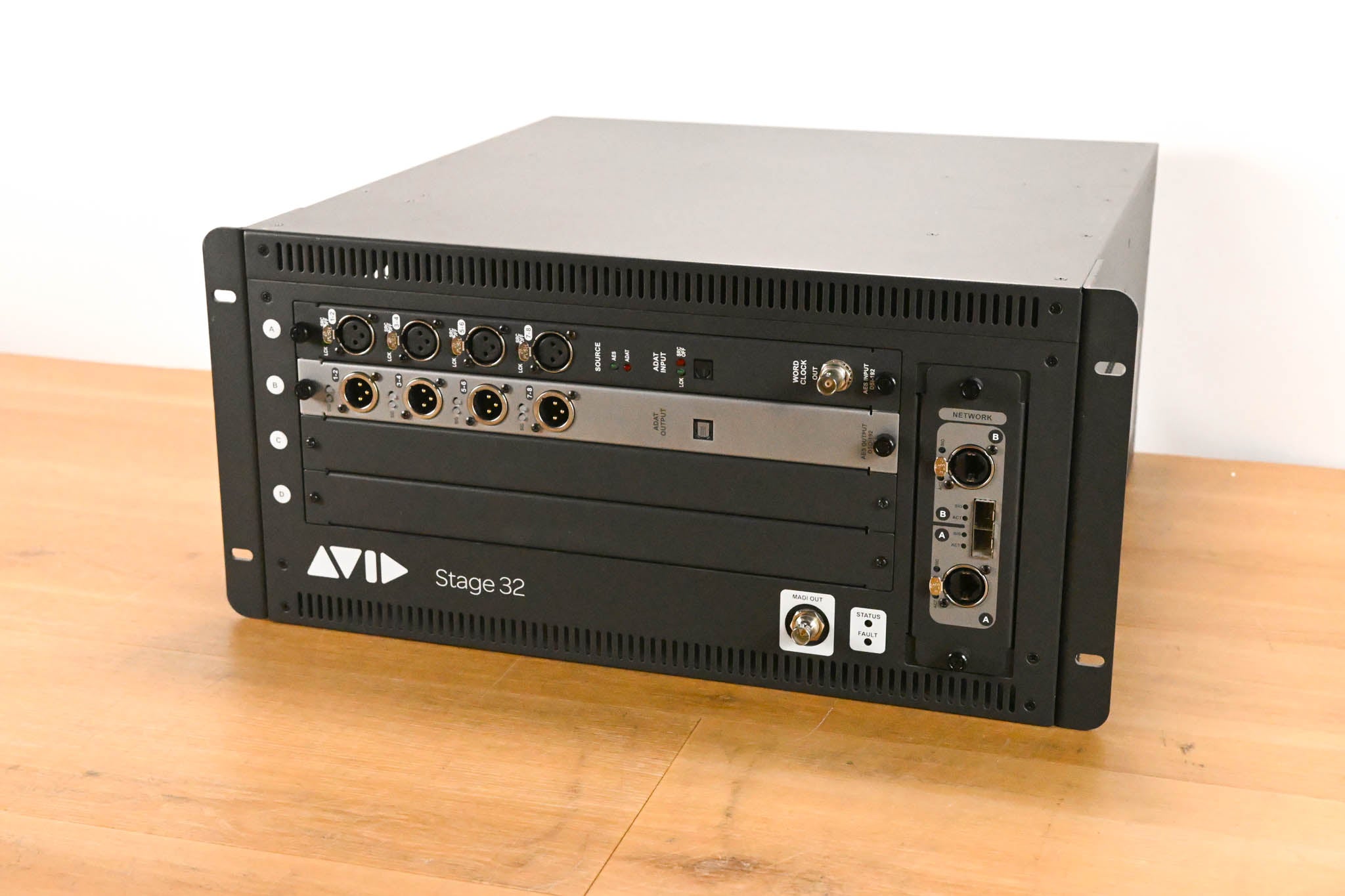 AVID VENUE Stage 32 I/O Rack w/ DSI-192 & DSO-192 Cards