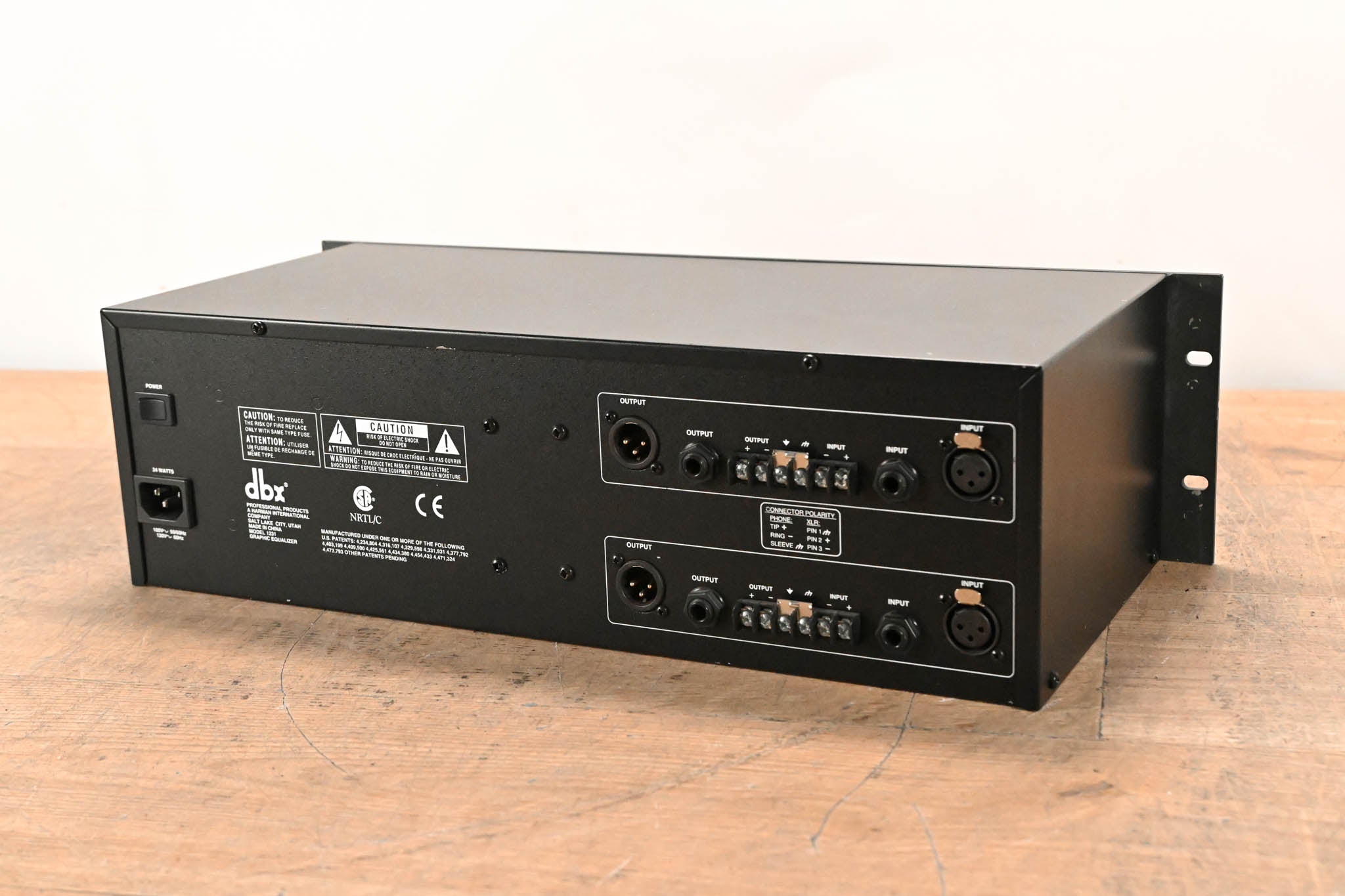 dbx 1231 Dual-Channel 31-Band Graphic Equalizer