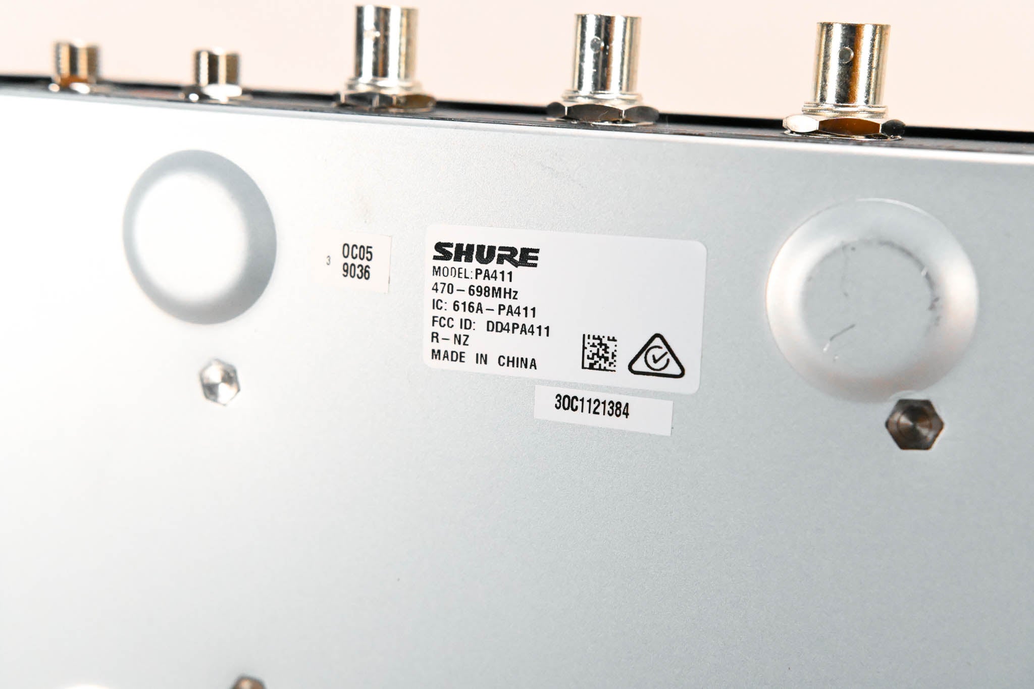 Shure PA411 Antenna Combiner for PSM 300 Series Wireless NO POWER SUPPLY