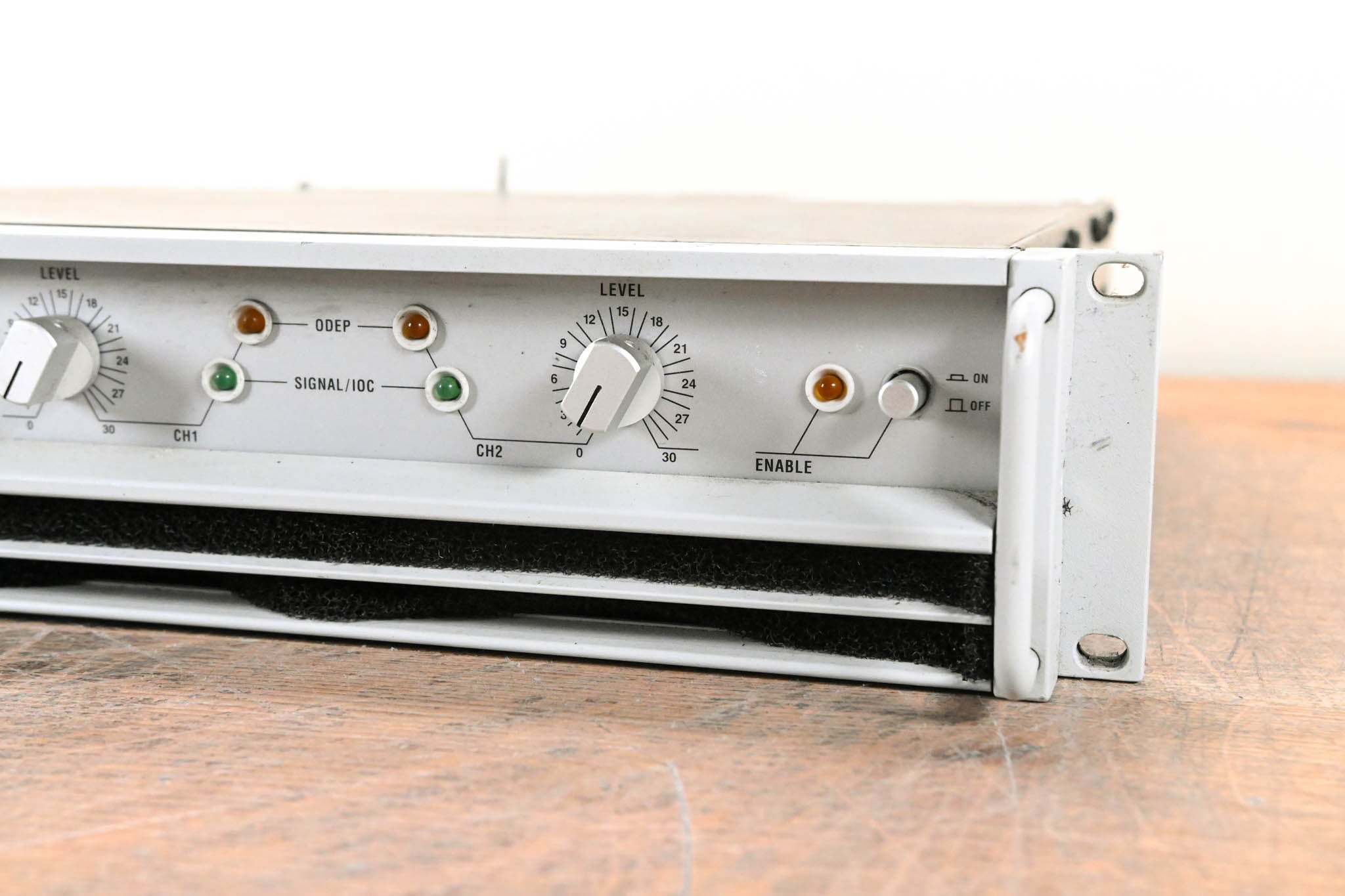 Crown Macro-Tech 3600VZ 2-Channel Power Amplifier