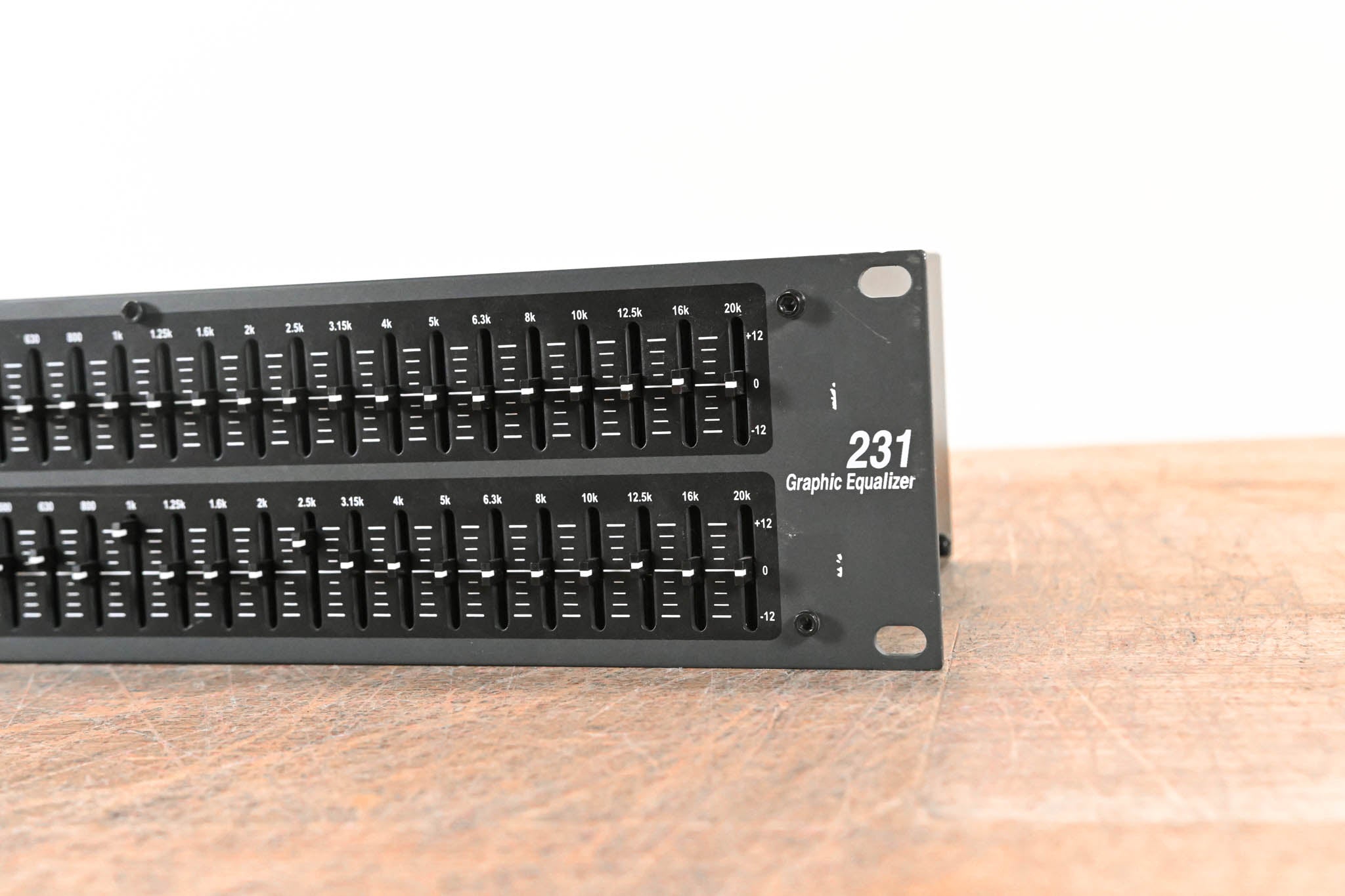 dbx 231 Dual-Channel 31-Band Graphic Equalizer