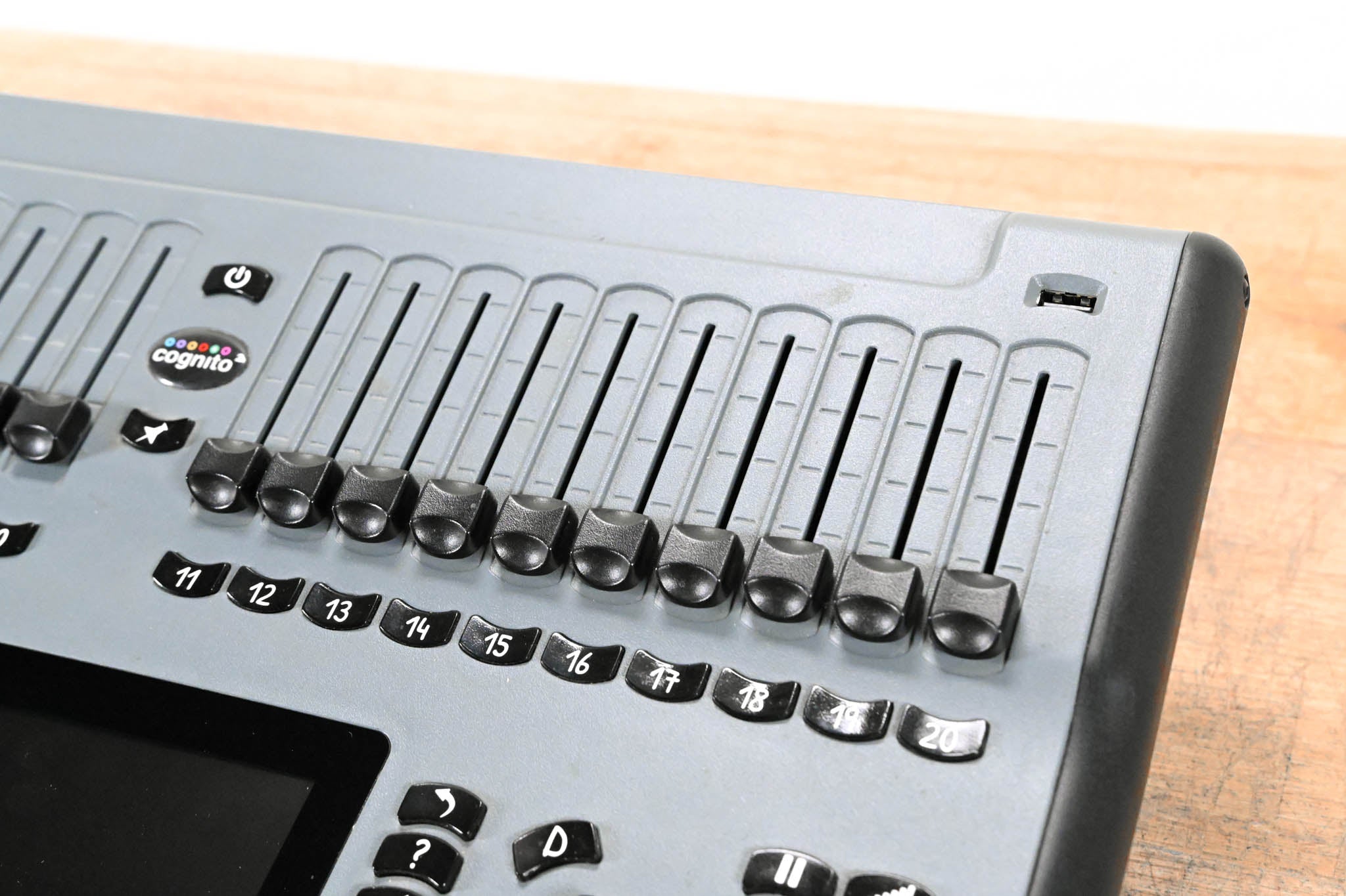 Pathway Connectivity Cognito2 PRO512 Lighting Console with 512 Outputs