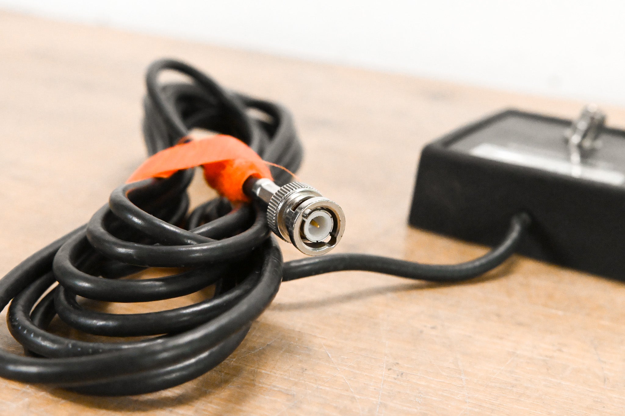 Larsen BNC-BNC Magnet Mount