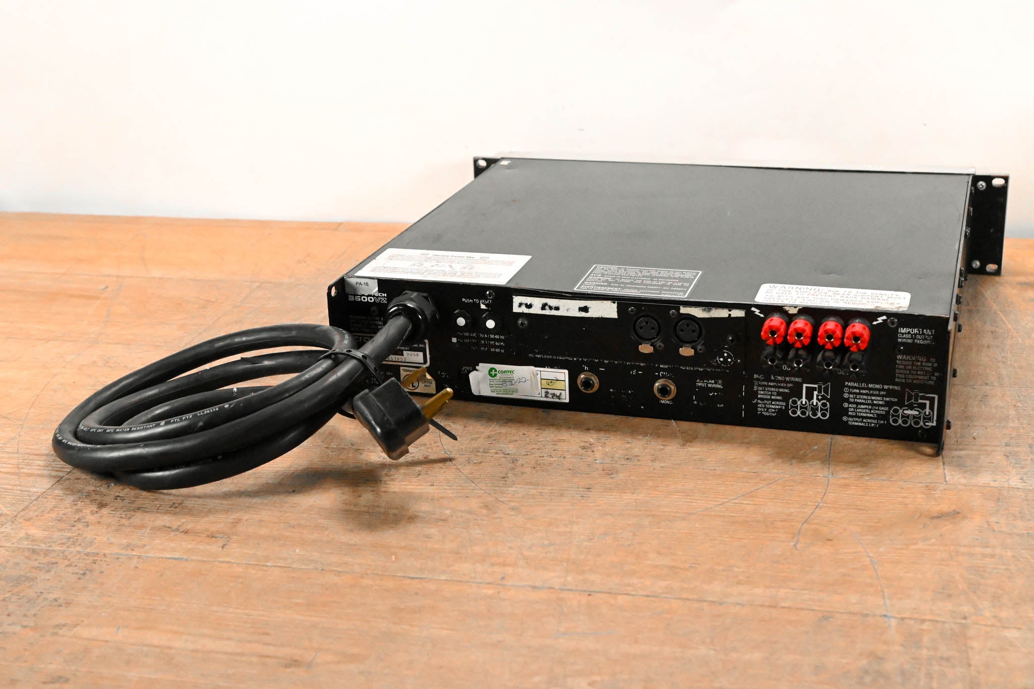 Crown Macro-Tech 3600VZ 2-Channel Power Amplifier