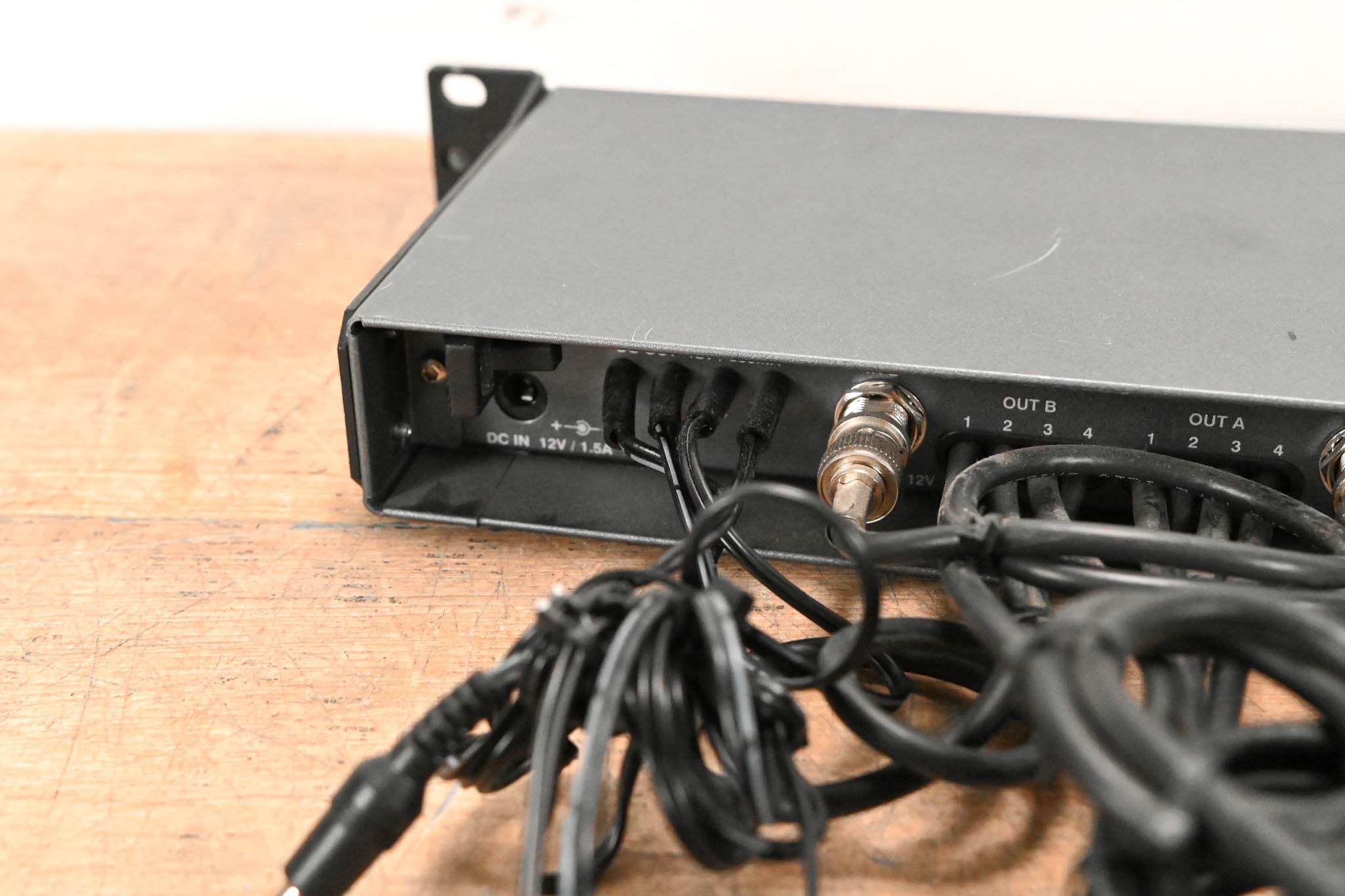 Sennheiser ASP 2 Antenna and Power Distribution System (NO POWER SUPPLY)