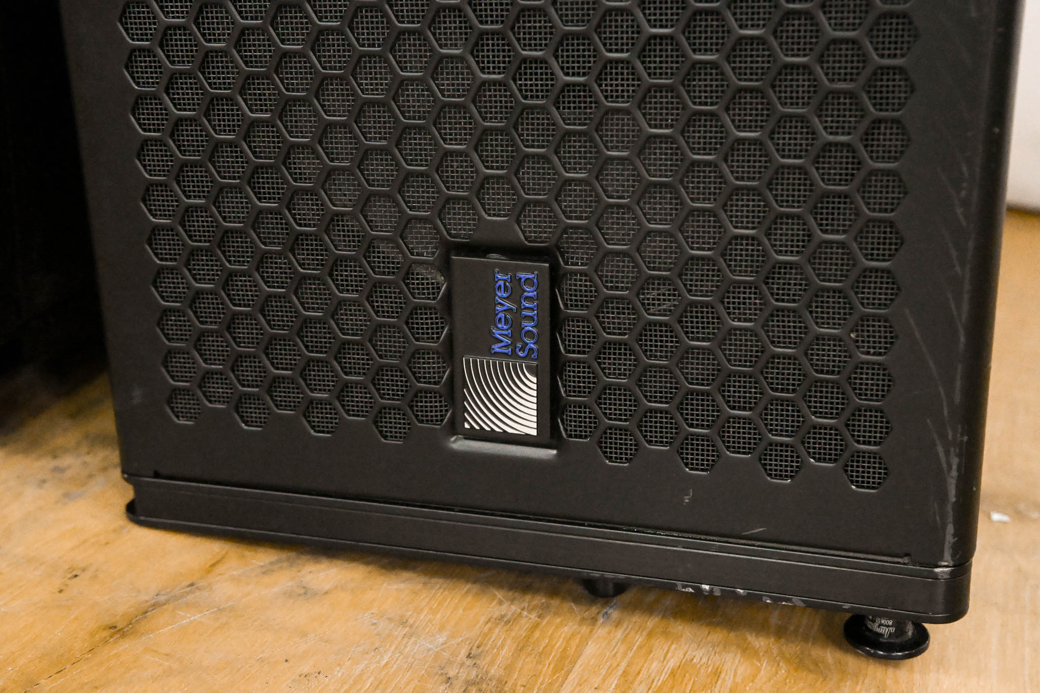 Meyer Sound M'elodie High-Power Curvilinear Array Loudspeaker (PAIR)