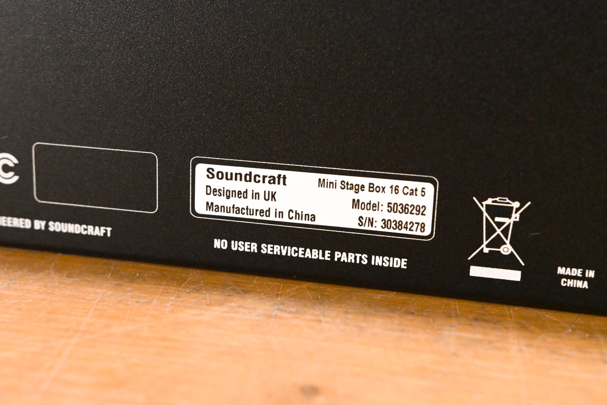 Soundcraft Mini Stagebox 16 Cat 5 16-CH Digital Stagebox with MADI Card