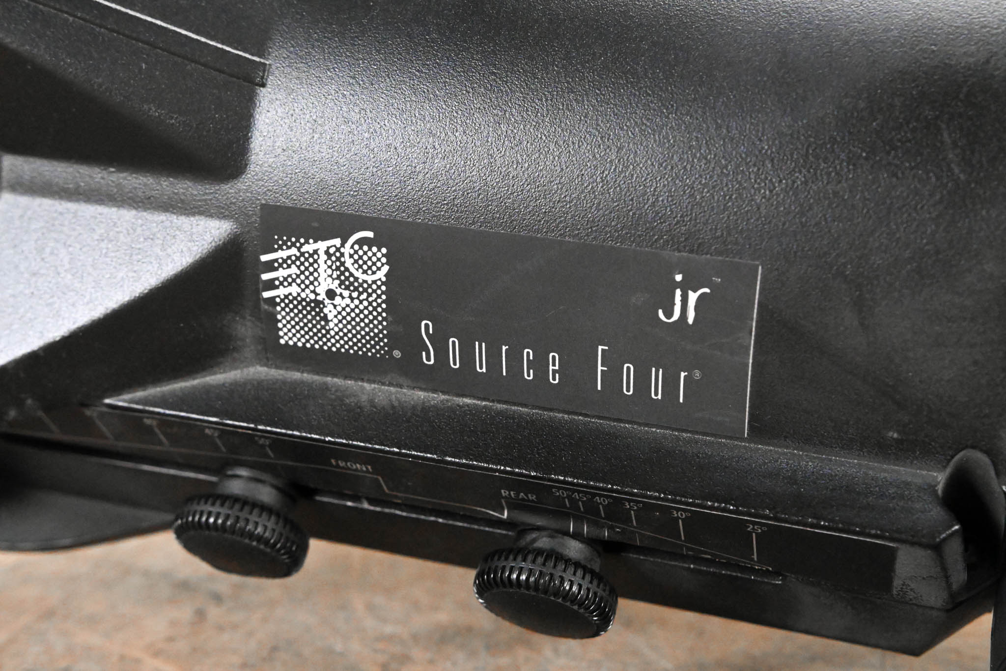 ETC Source Four Jr 25-50 Degree Zoom 575 Ellipsoidal Light