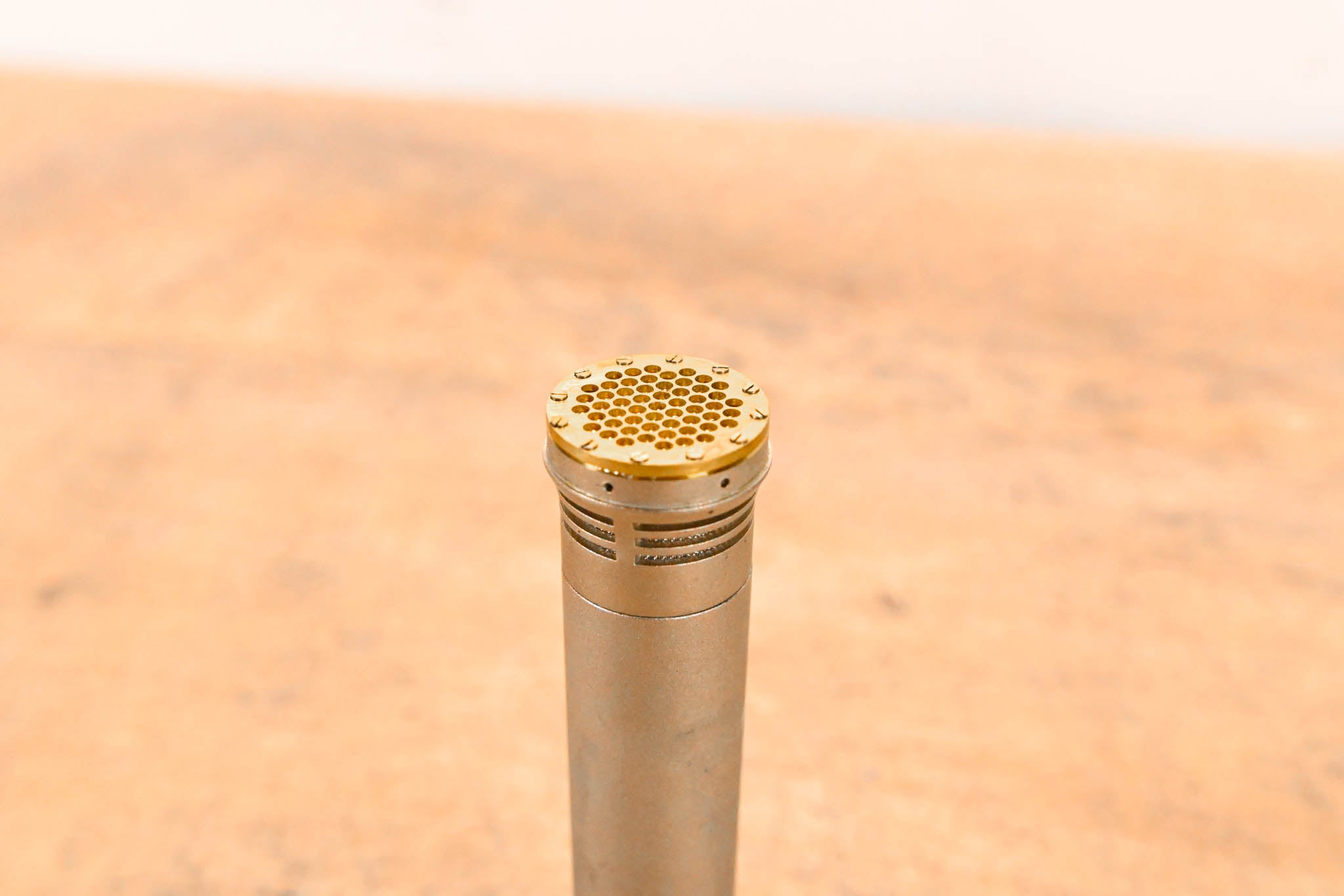 Oktava MK-012-01 ASM Cardioid Microphone