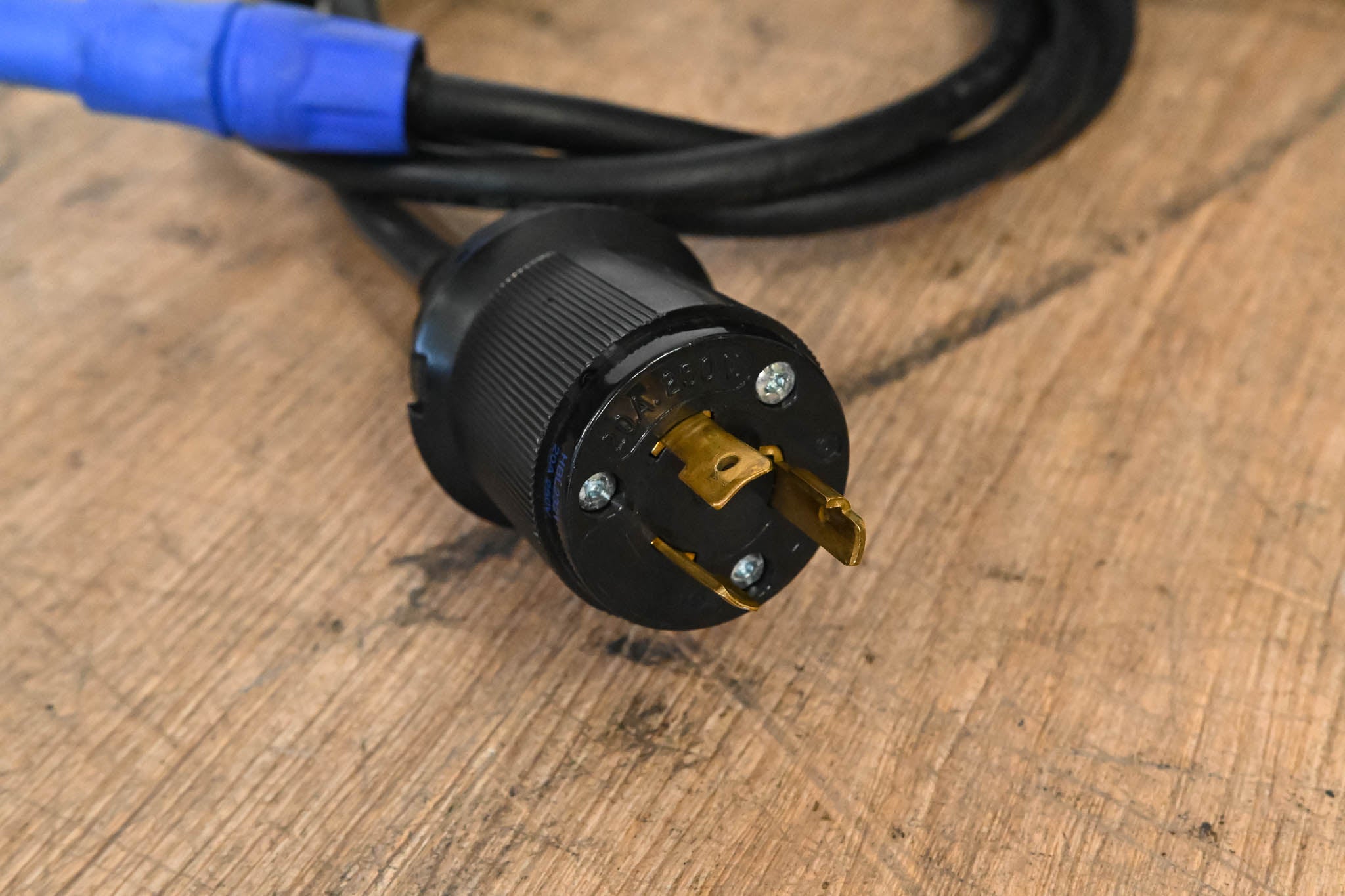 Robe ROBIN BMFL Blade Discharge Lamp Moving Light