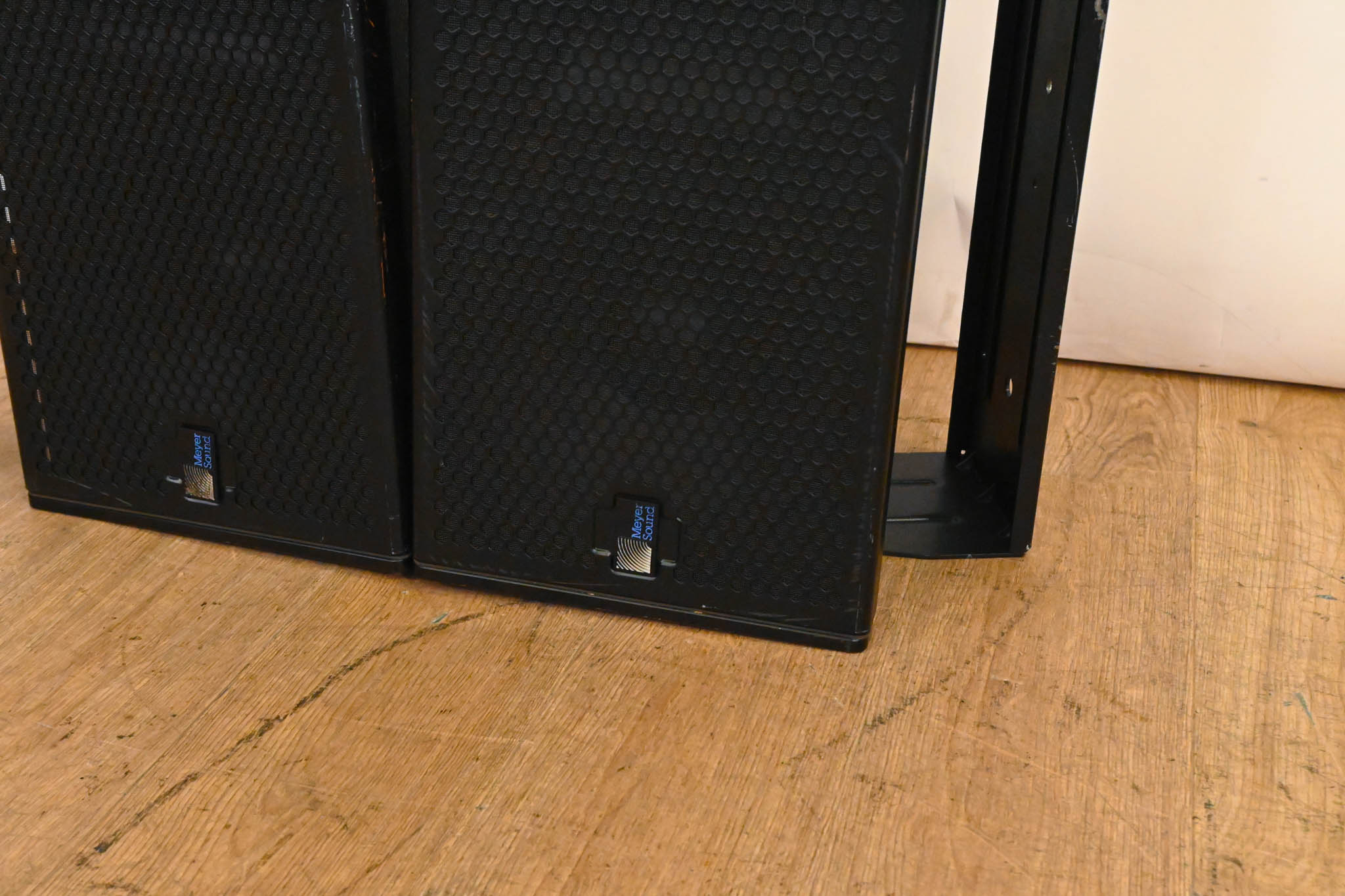 Meyer Sound UPJ-1P Compact VariO Loudspeaker (PAIR)