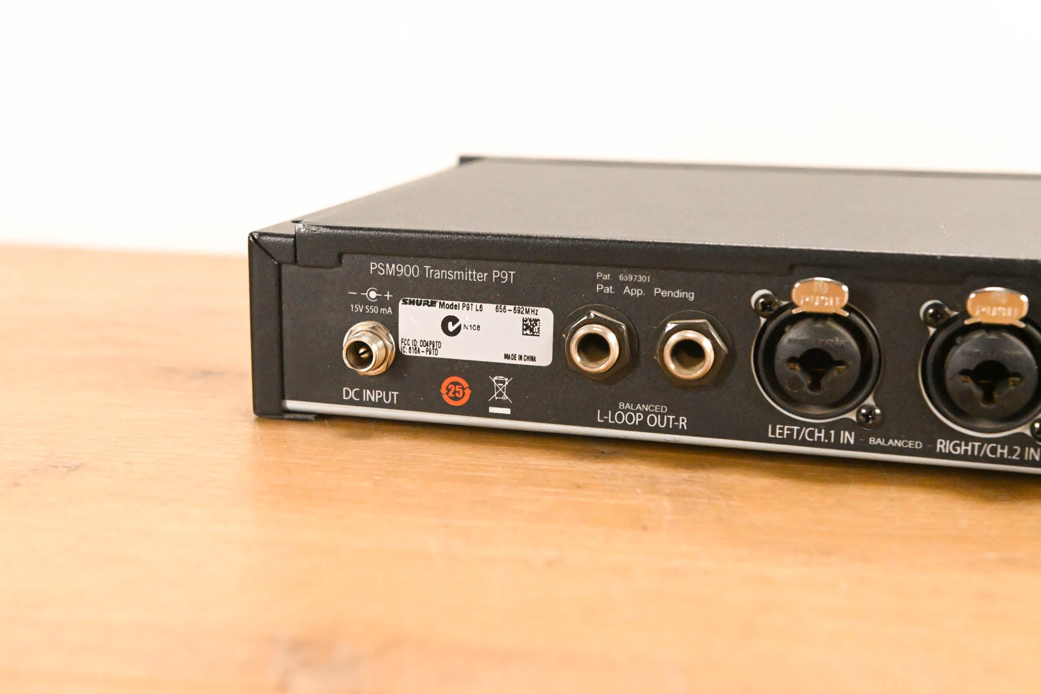 Shure PSM 900 Wireless IEM System L6 Band: 656-692 MHz (NO POWER SUPPLY)