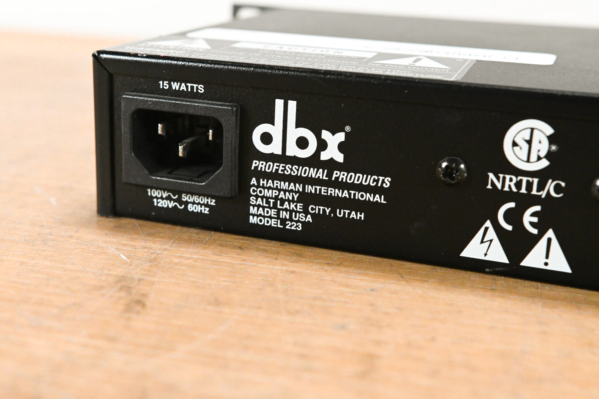 dbx 223 Stereo 2-Way / Mono 3-Way Crossover