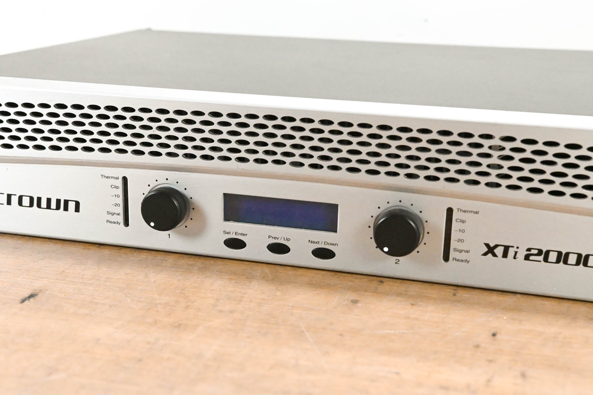 Crown XTi 2000 2-Channel Power Amplifier with DSP