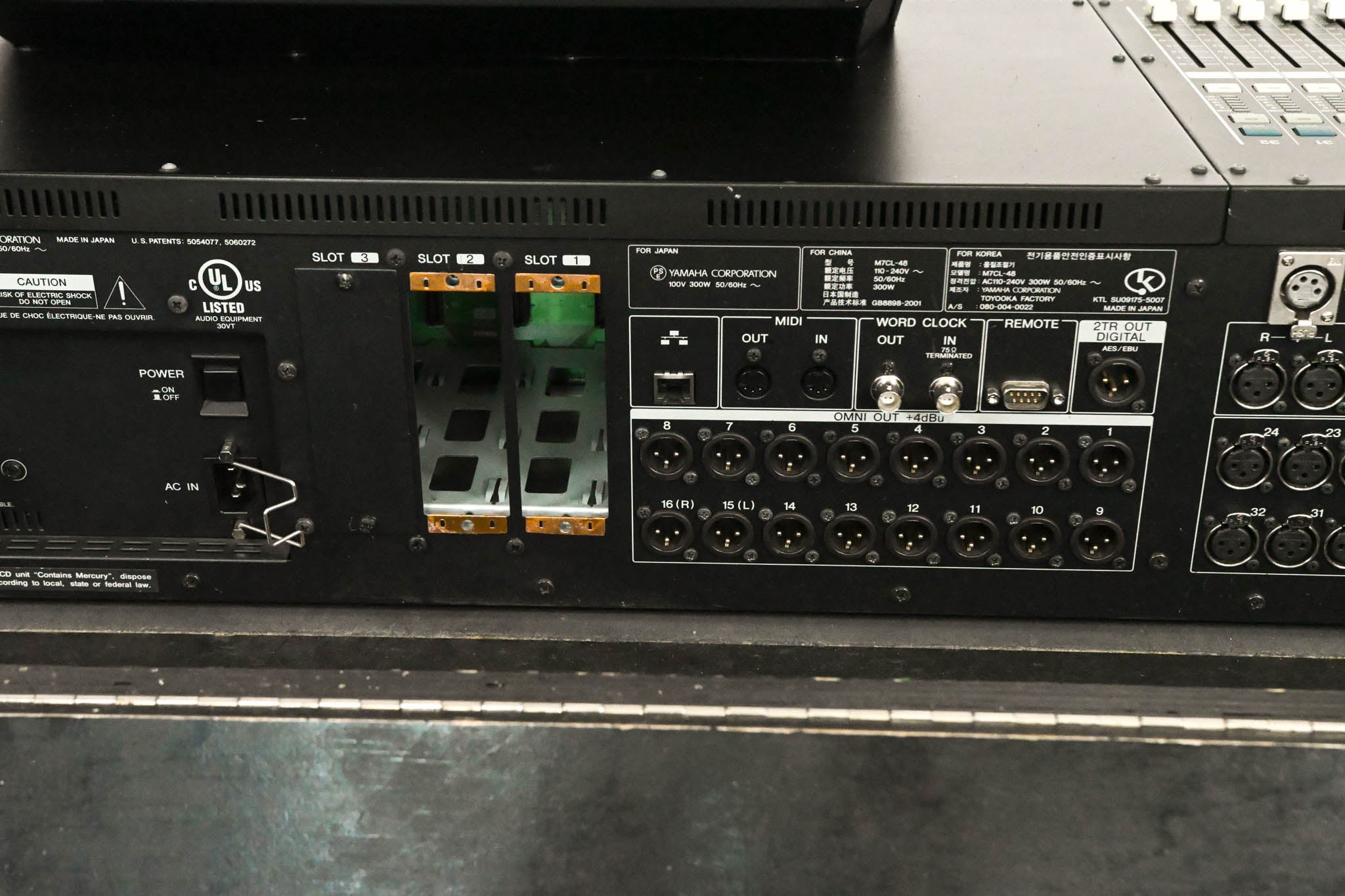 Yamaha M7CL-48 48-Channel Digital Audio Mixing Console with Road Case