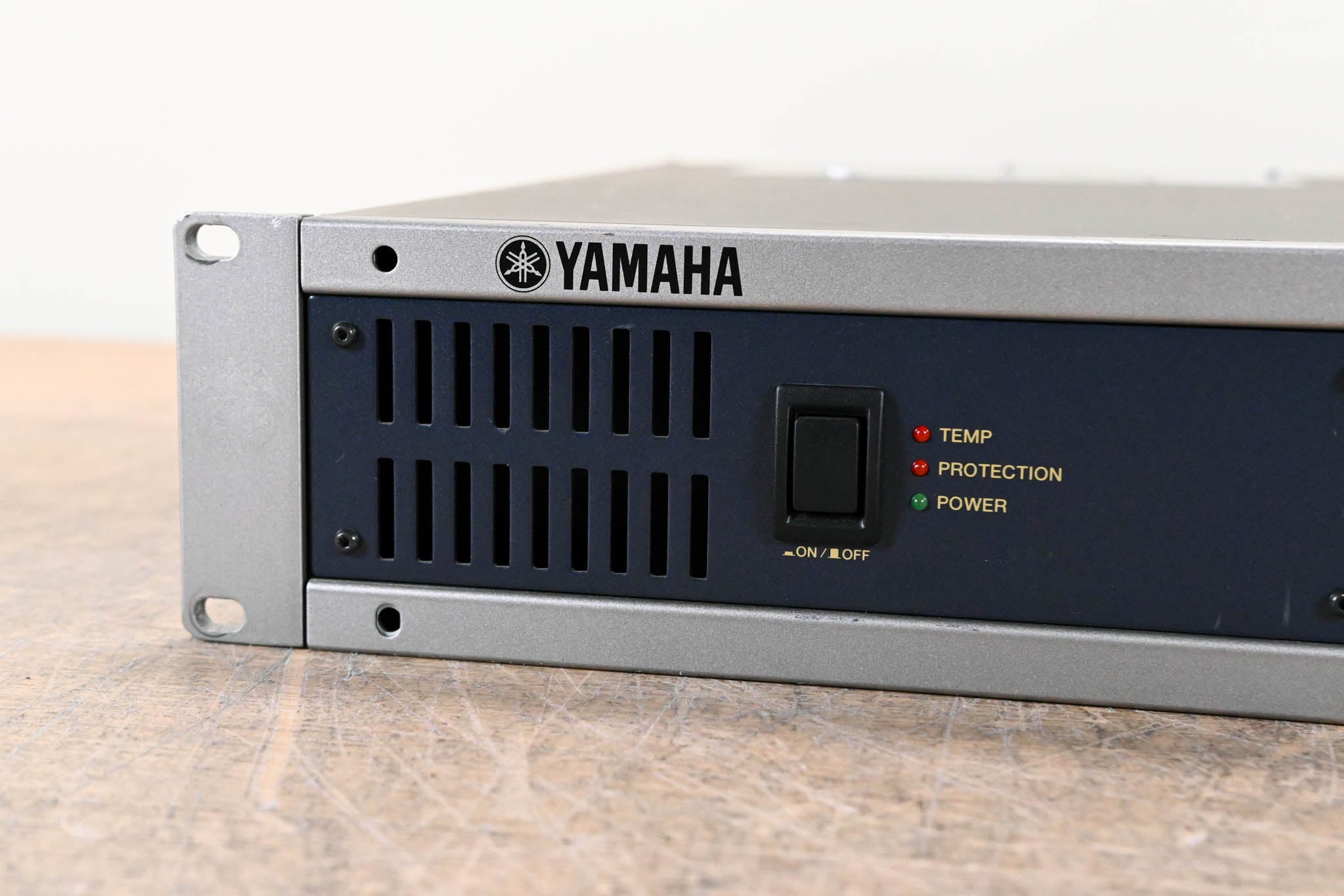 Yamaha P2500S 2-Channel Power Amplifier